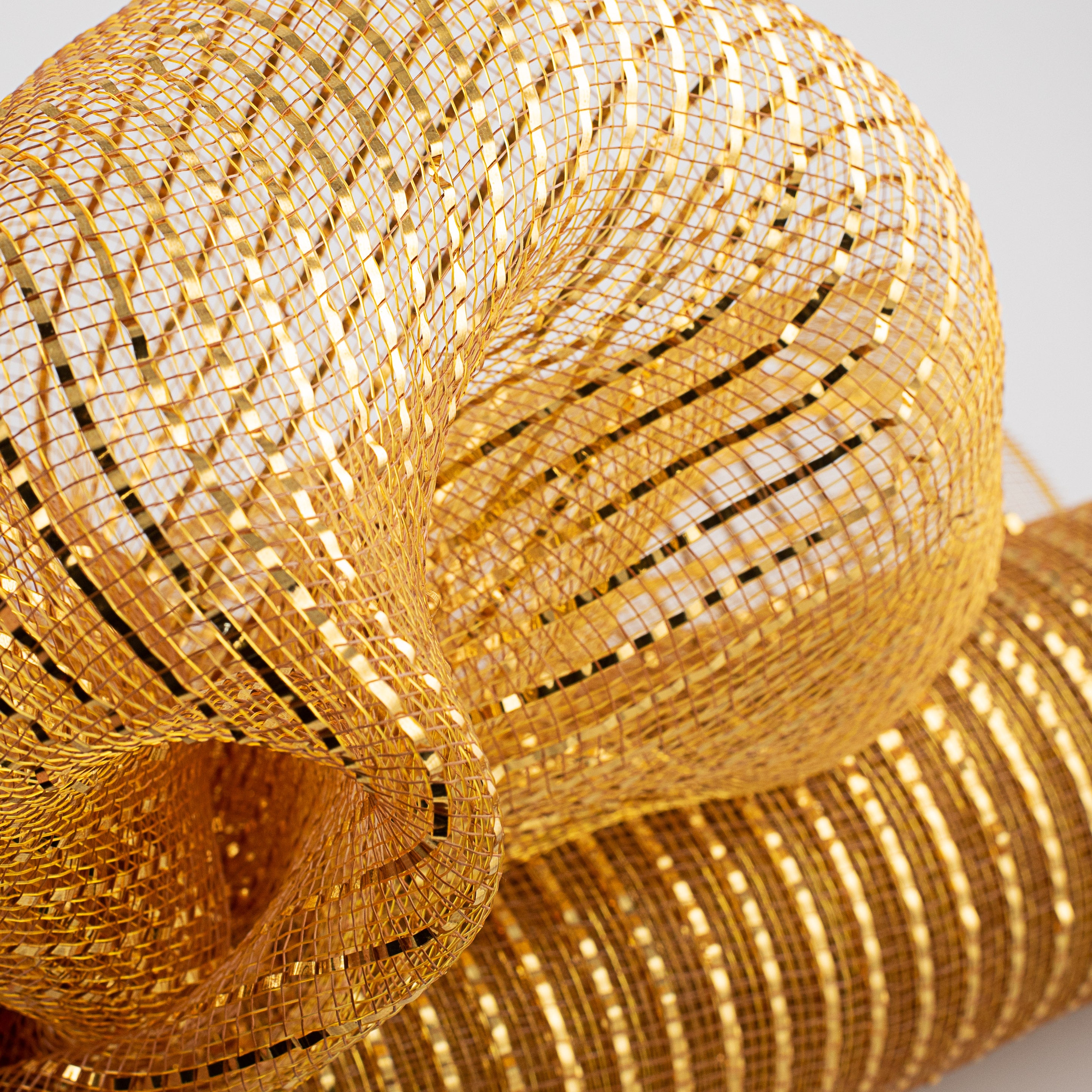 21" Poly Deco Mesh: Wide Foil Metallic Gold With Brown Lifestyle Photo