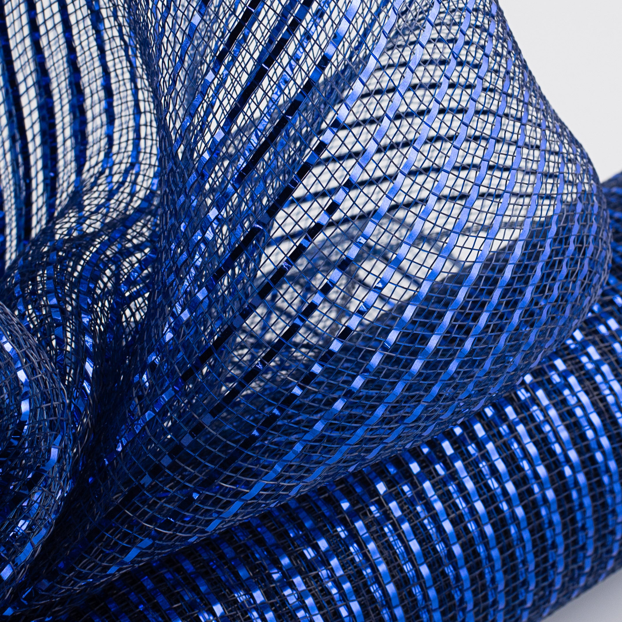 21" Poly Deco Mesh: Wide Foil Metallic Royal Blue With Navy Lifestyle Photo