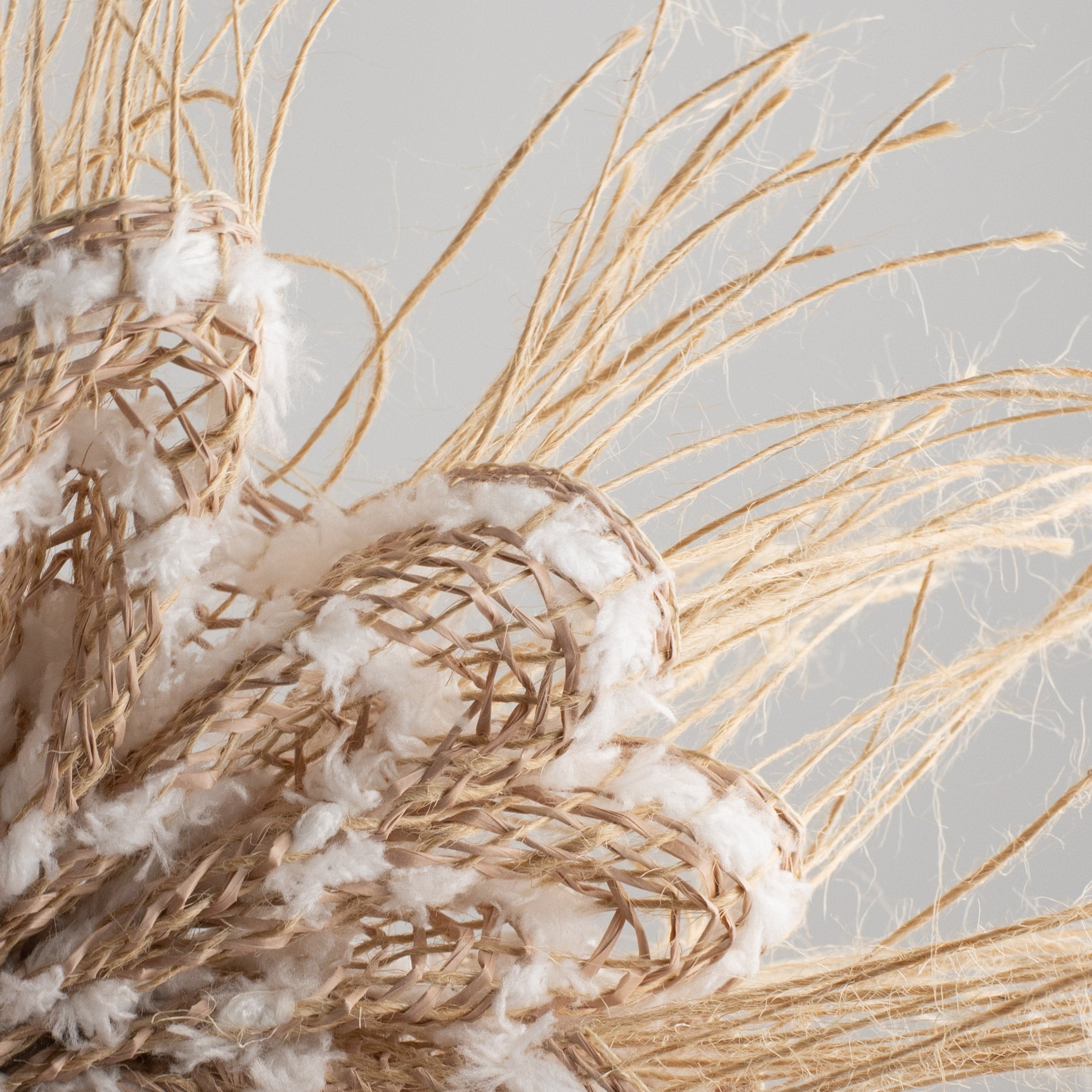 10" Poly Jute Burlap Snowdrift Fringe Mesh: Natural & White Lifestyle Photo