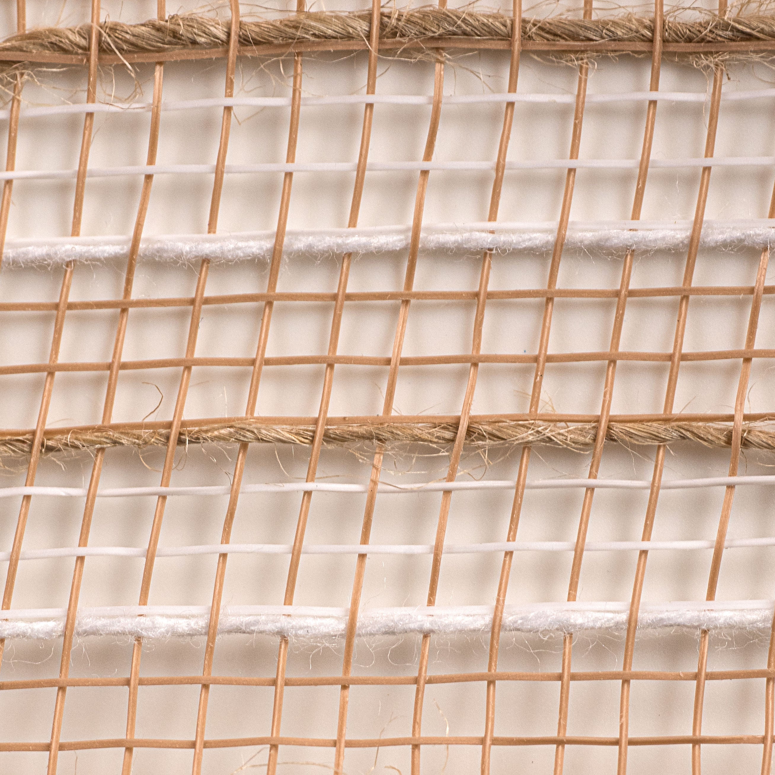 21" Poly Jute Deco Mesh: Natural & Ivory Thin Stripe (10 Yards) detail photo 3