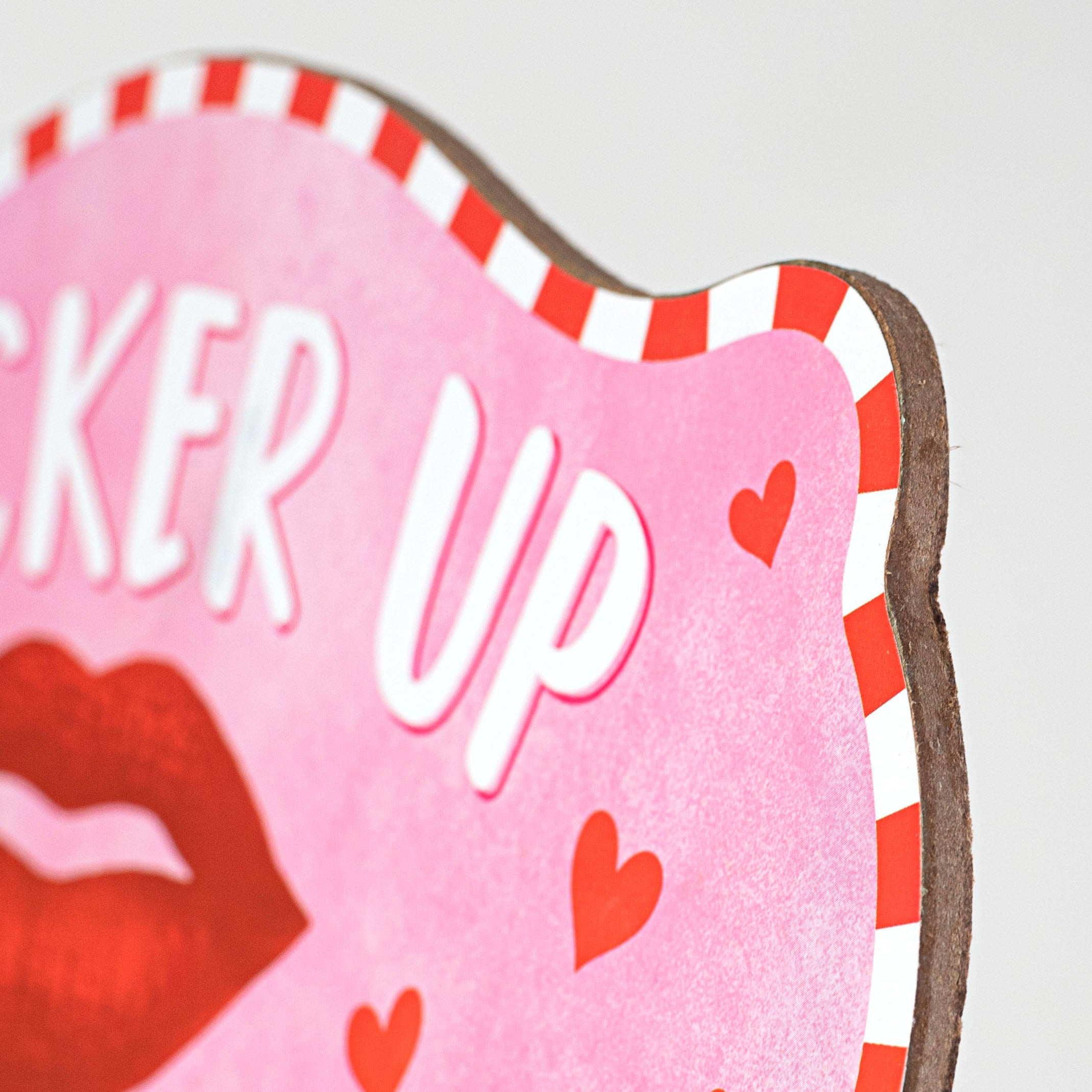 12" Pucker Up Buttercup Lips Sign detail photo 3