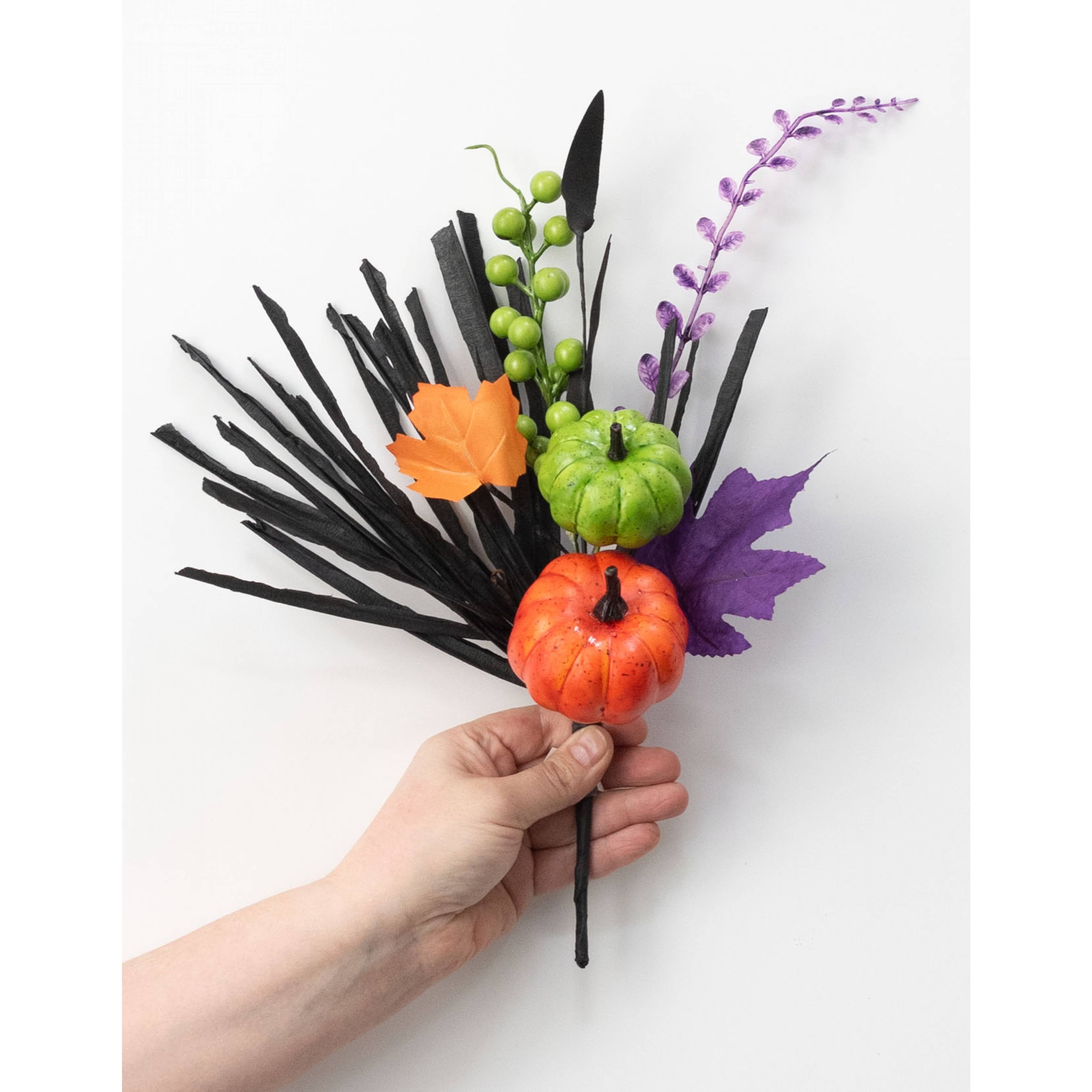 16" Pumpkin Berry Leaf Grass Spray: Bright Halloween detail photo 3