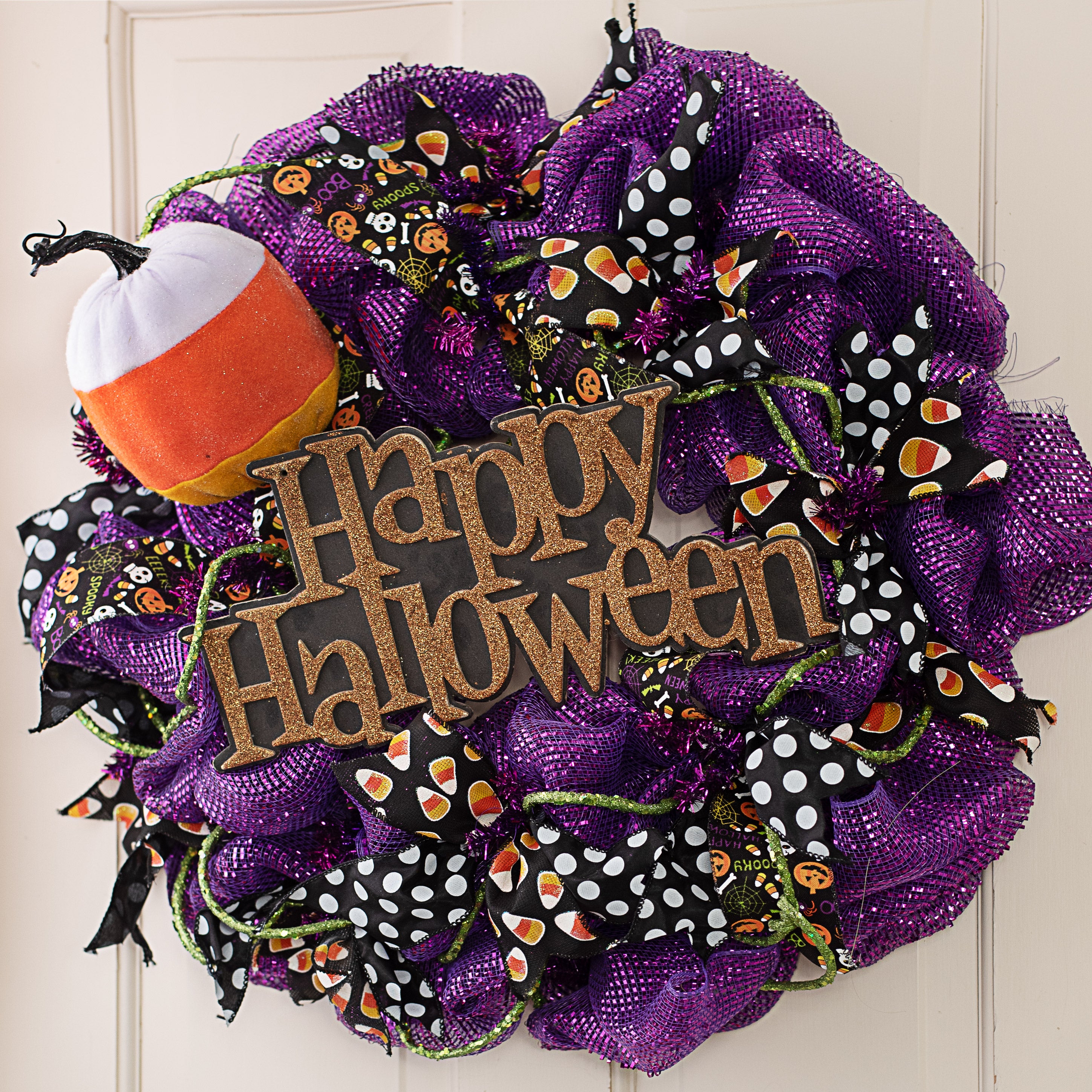 7" Pumpkin: Candy Corn Lifestyle Photo