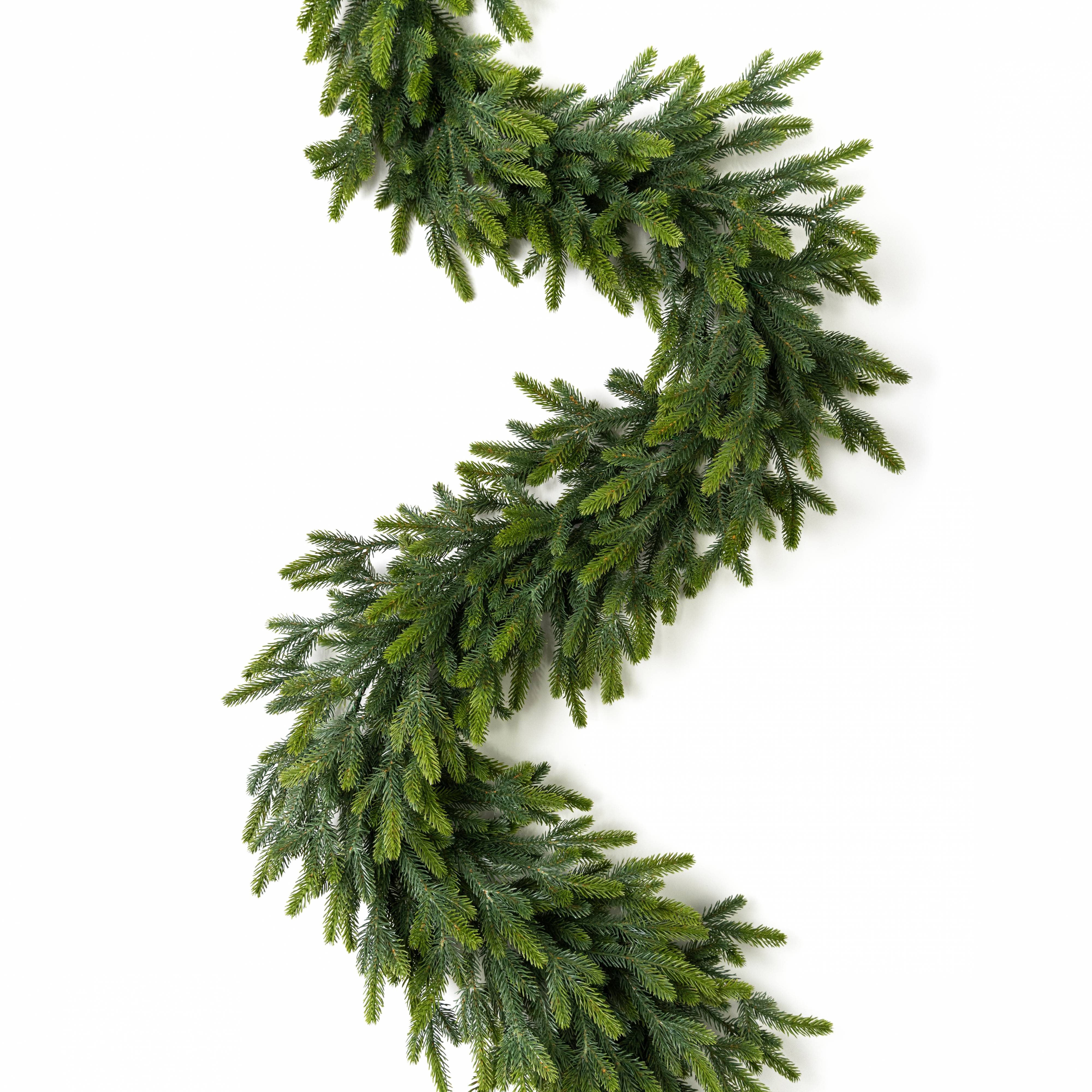 9' X 18" Realistic Deluxe Catskill Pine Garland Item Number: 120986