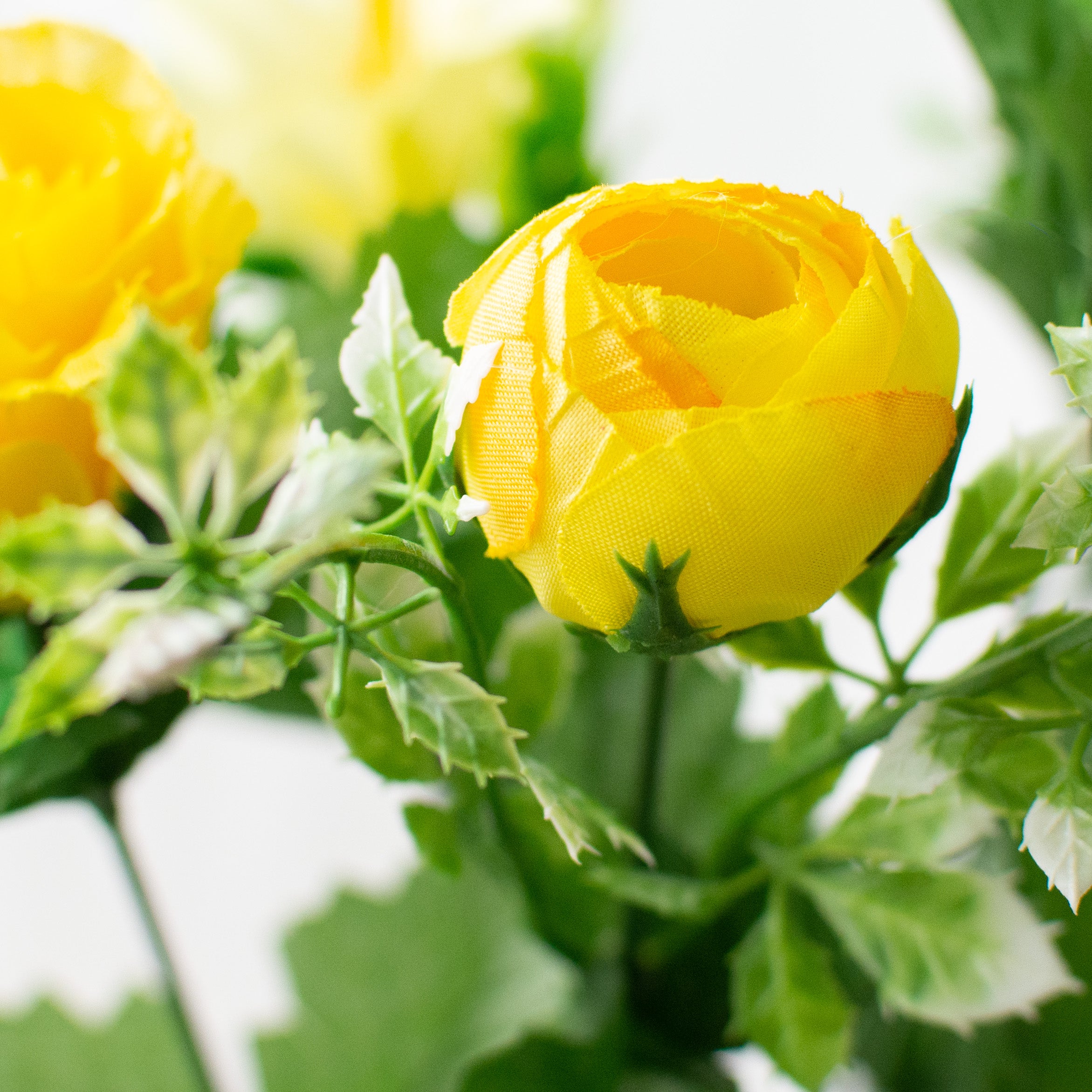 18" Rose & Lily Bush: Yellow (12 Stem) Lifestyle Photo
