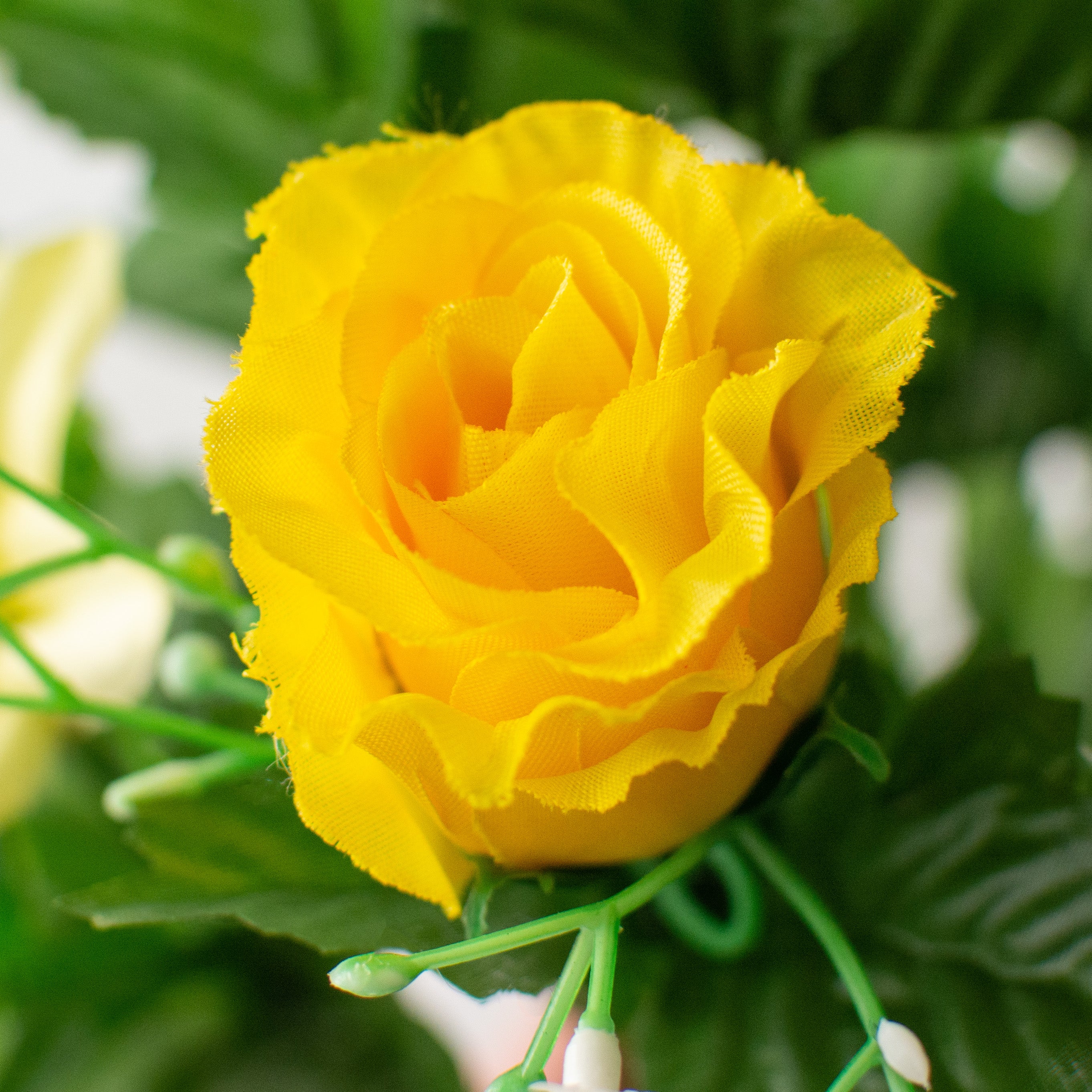18" Rose & Lily Bush: Yellow (12 Stem) detail photo 4