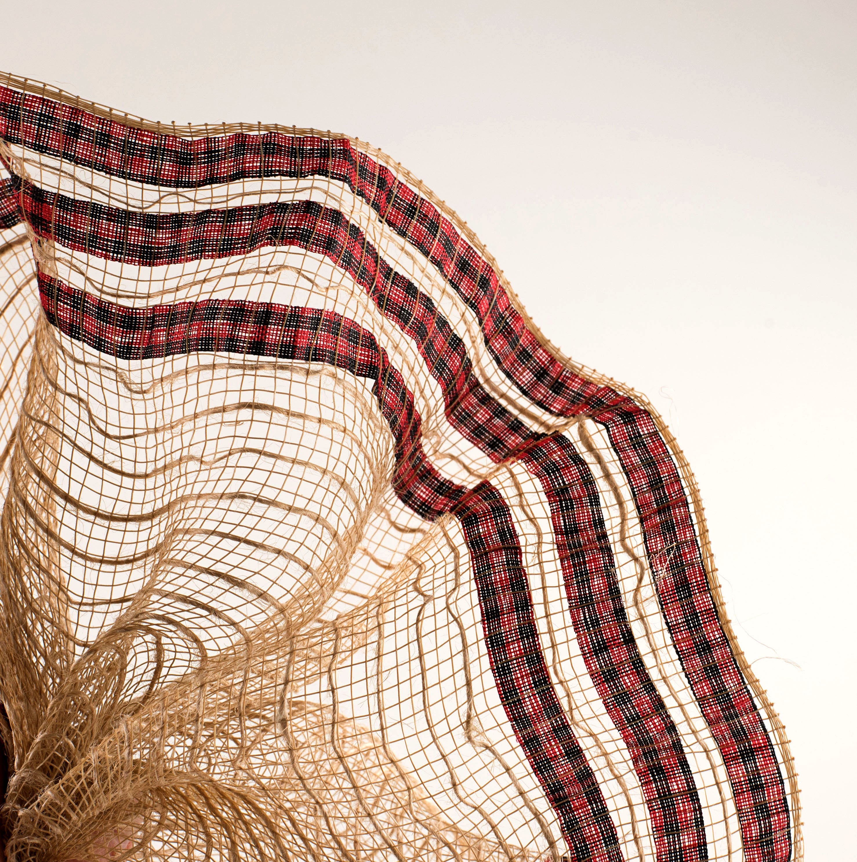 10" Ruffle Patterned Mesh: Natural Jute & Buffalo Plaid Print Lifestyle Photo