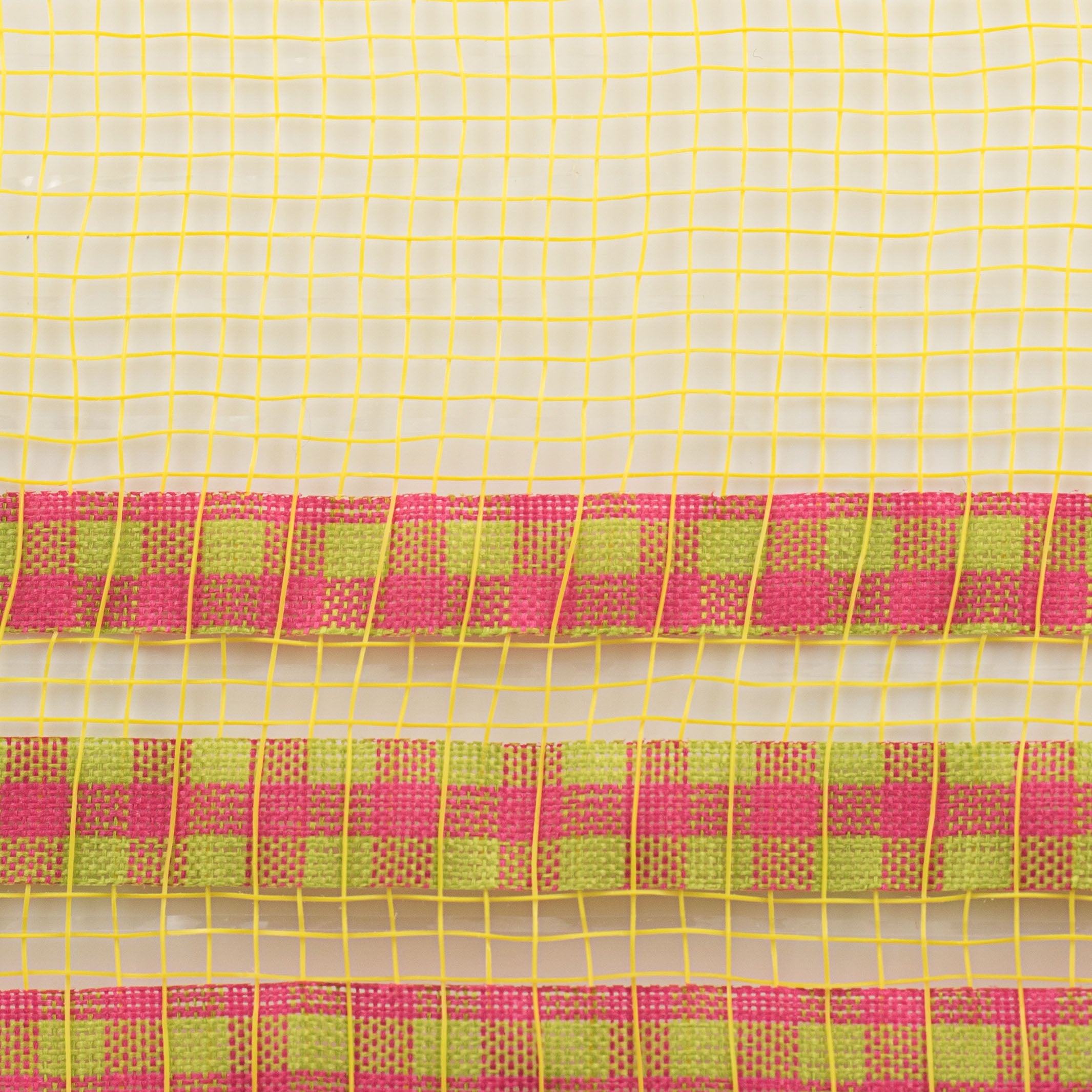 10" Ruffle Patterned Mesh: Yellow Metallic & Spring Plaid Edge detail photo 3