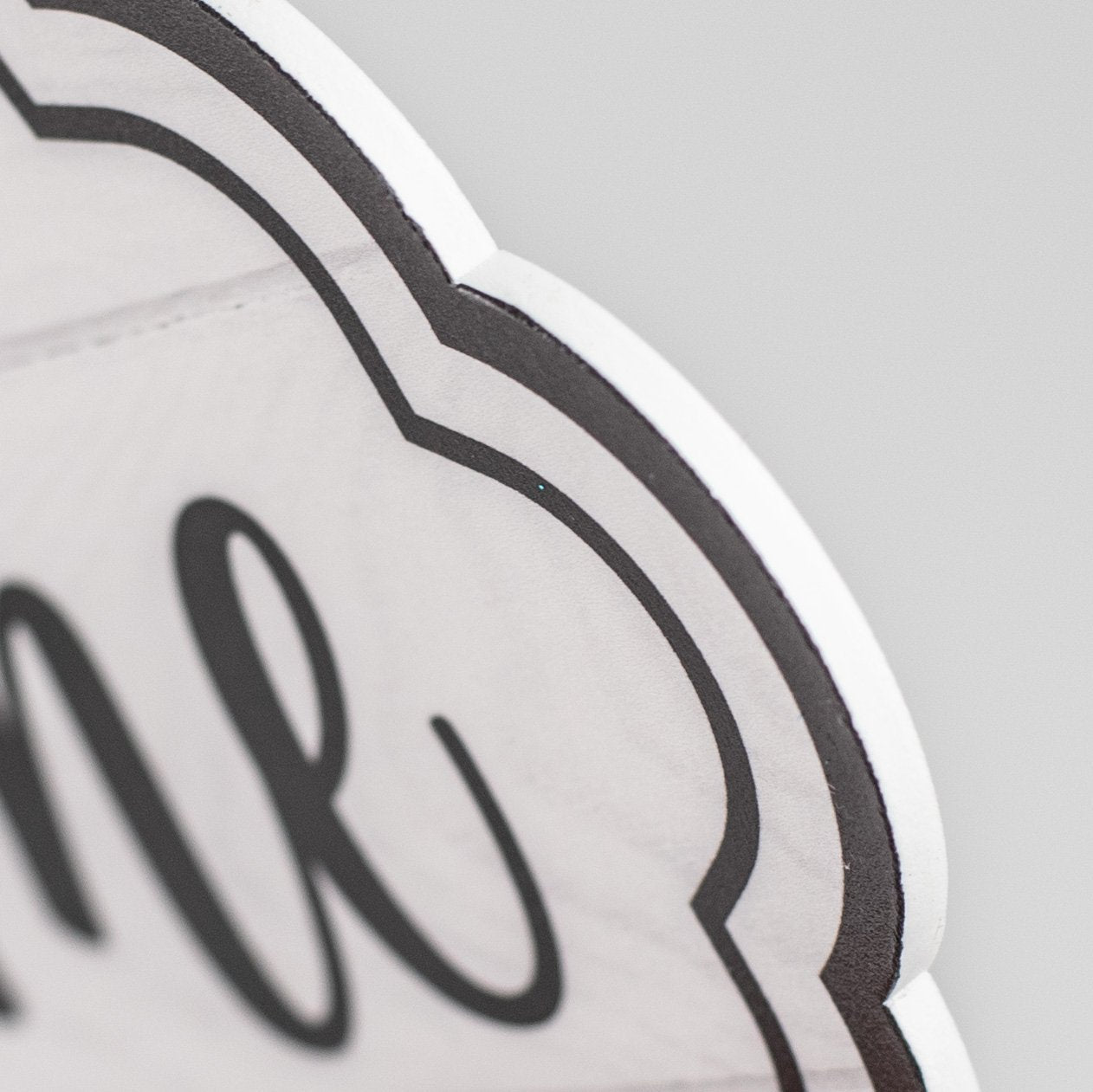 11" Scalloped Waterproof Sign: Welcome White Wood detail photo 3