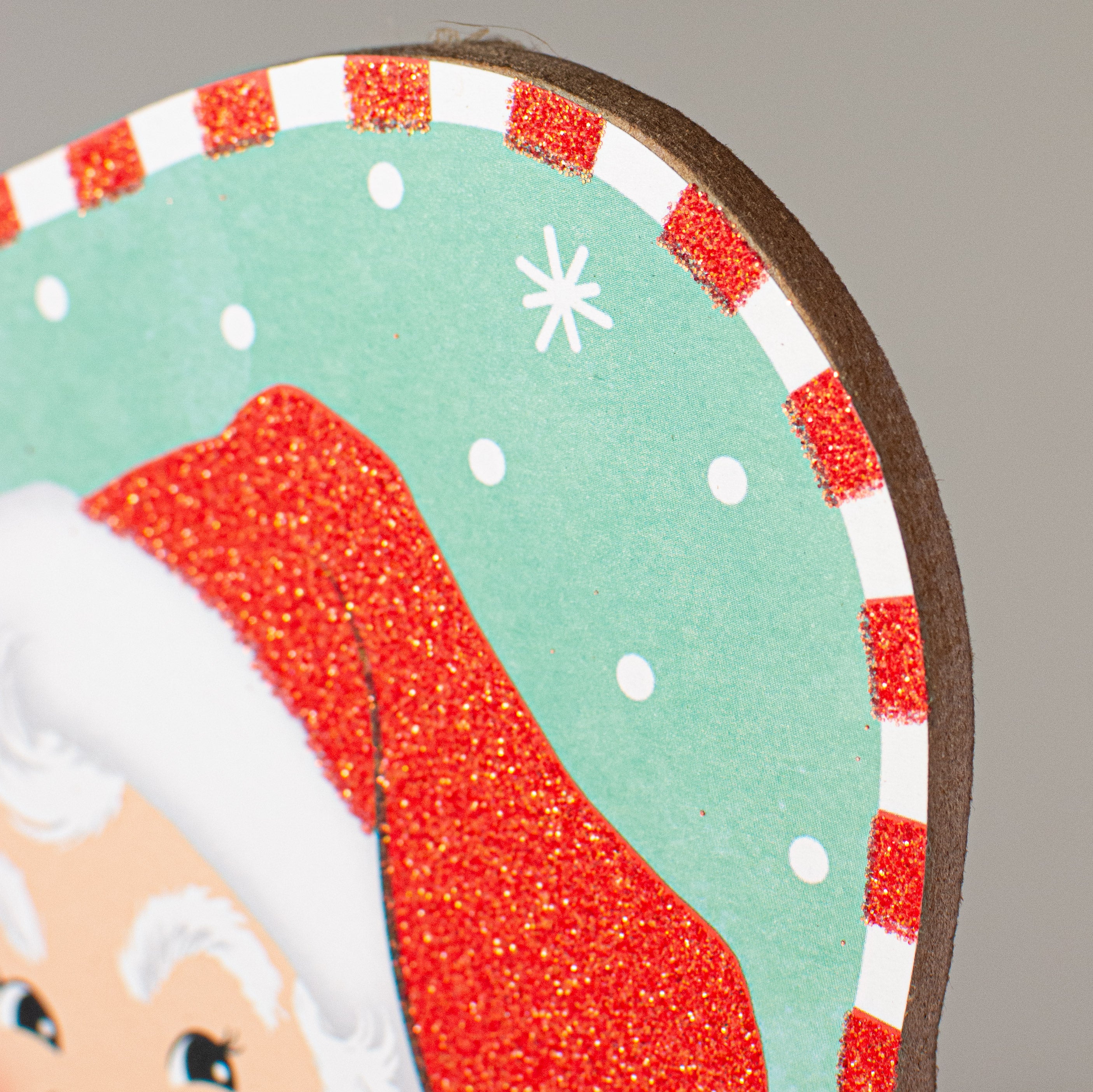 10" Scalloped Wooden Sign: Mint Magic of Santa detail photo 3