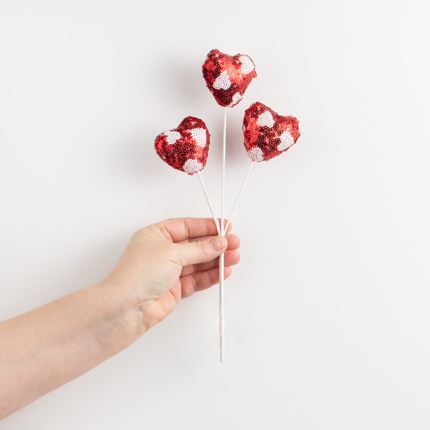 11" Sequin Valentine Heart Pick: Red detail photo 3