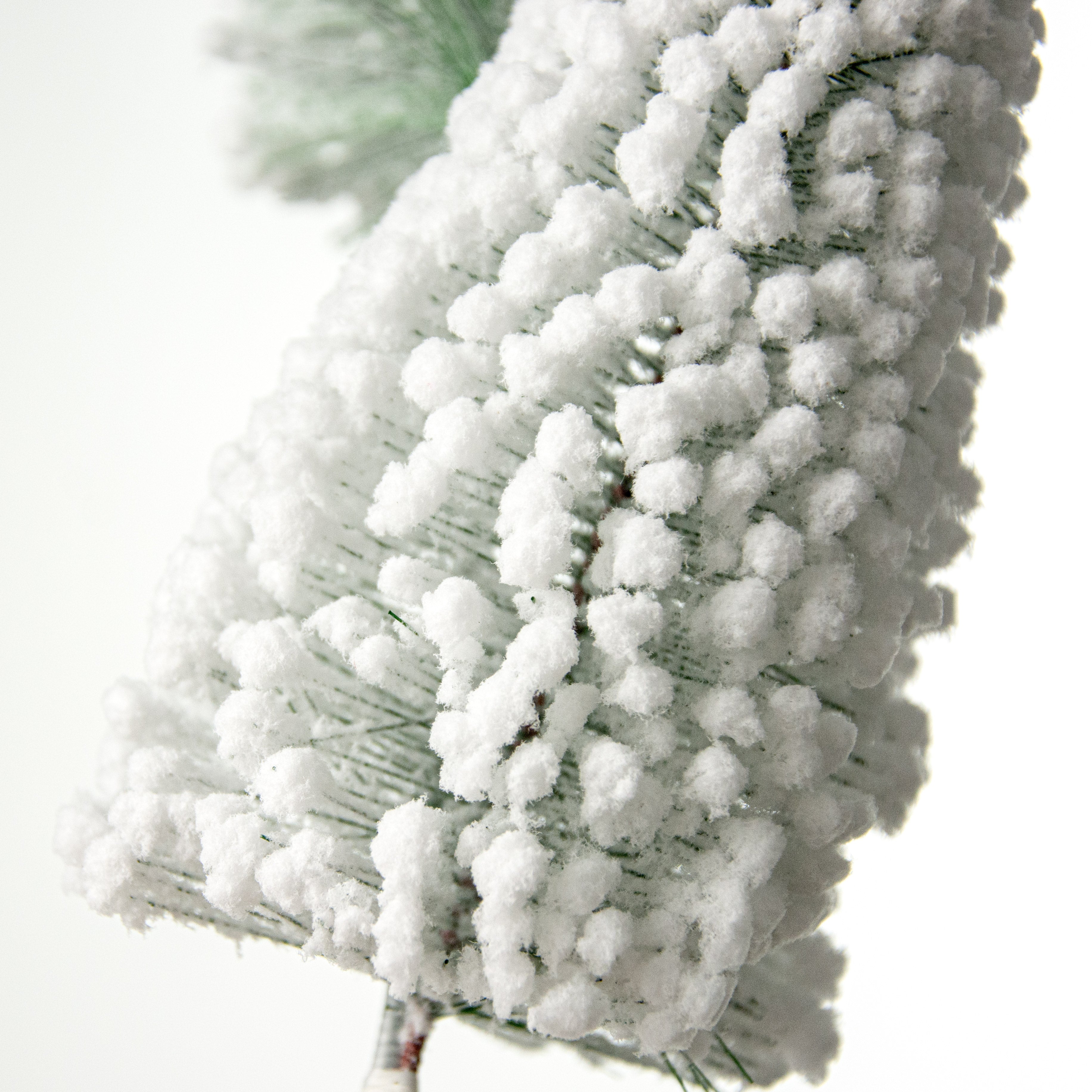 20" Snow Flocked Bottle Brush Fishline Tree Spray Lifestyle Photo