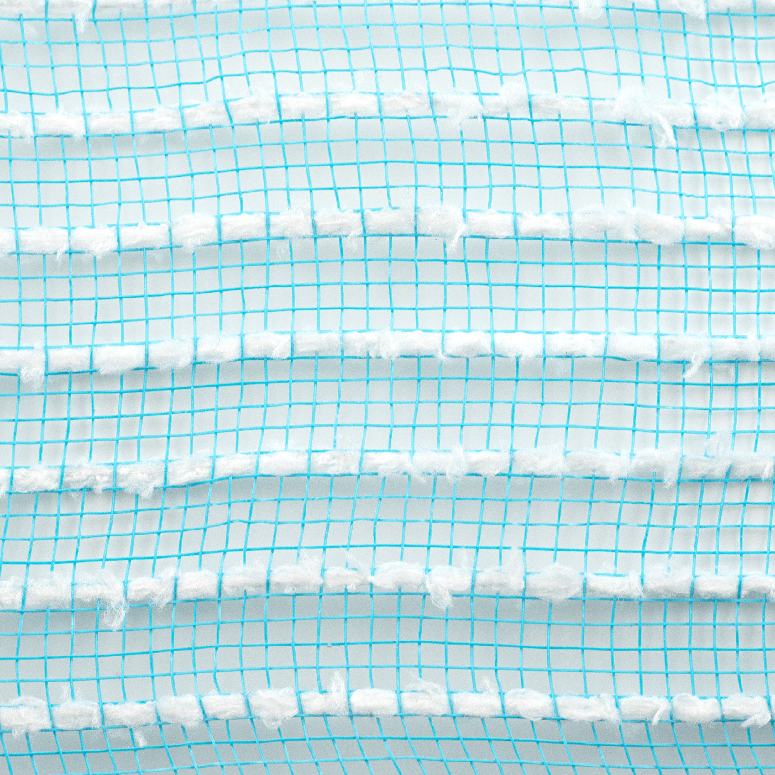 10" Snowdrift Deco Mesh: Turquoise & White detail photo 3