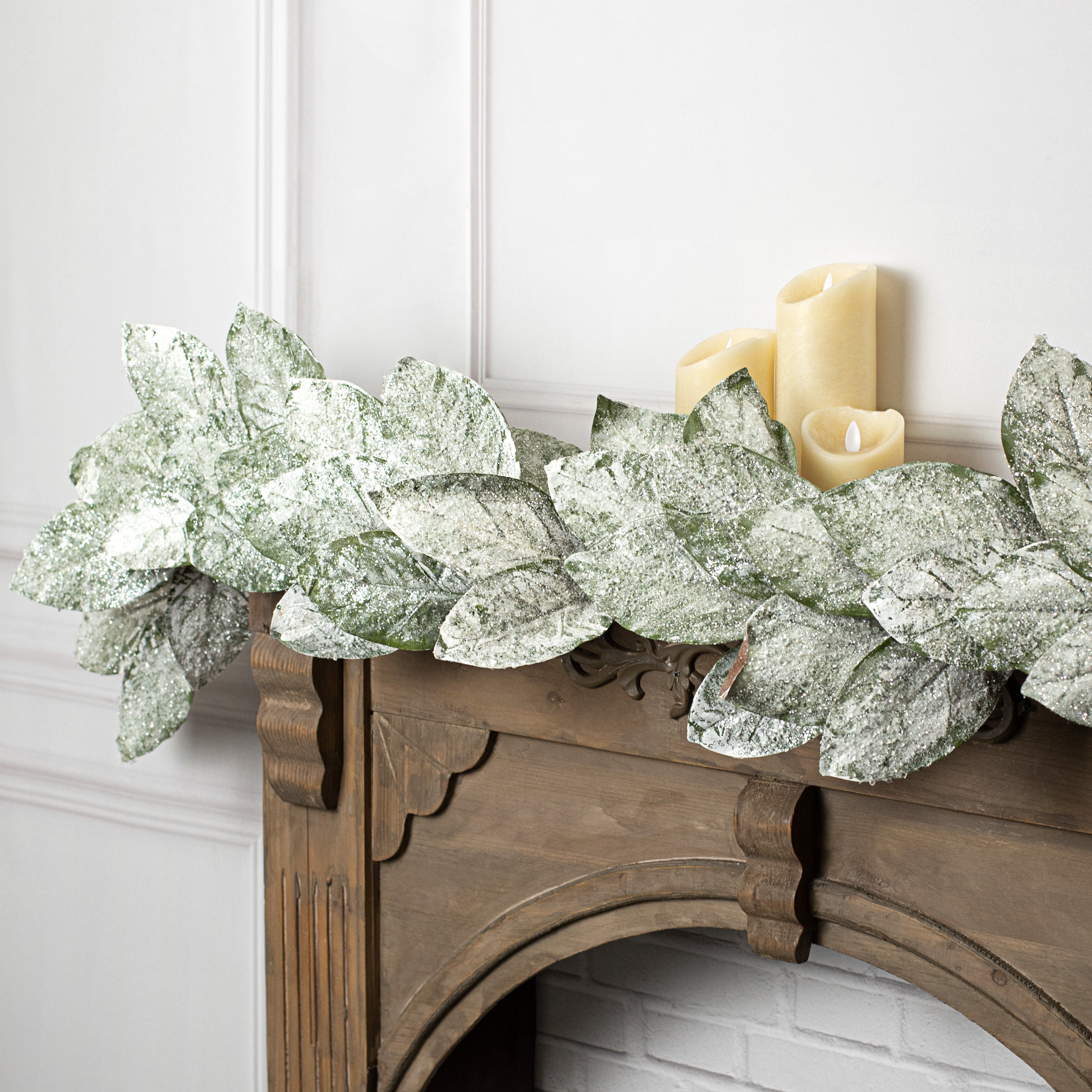 5' Snowy Magnolia Leaf Garland Lifestyle Photo