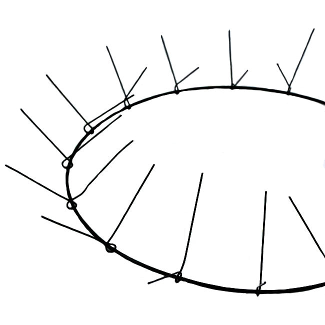 Soft Clamp Wire Wreath Form: 16" Lifestyle Photo