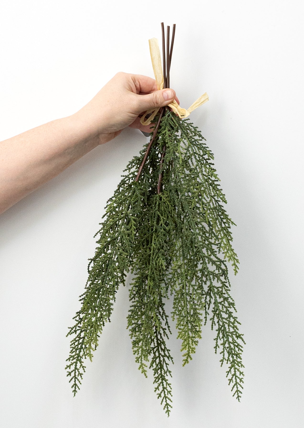 19" Soft Touch Cedar Bundle detail photo 3