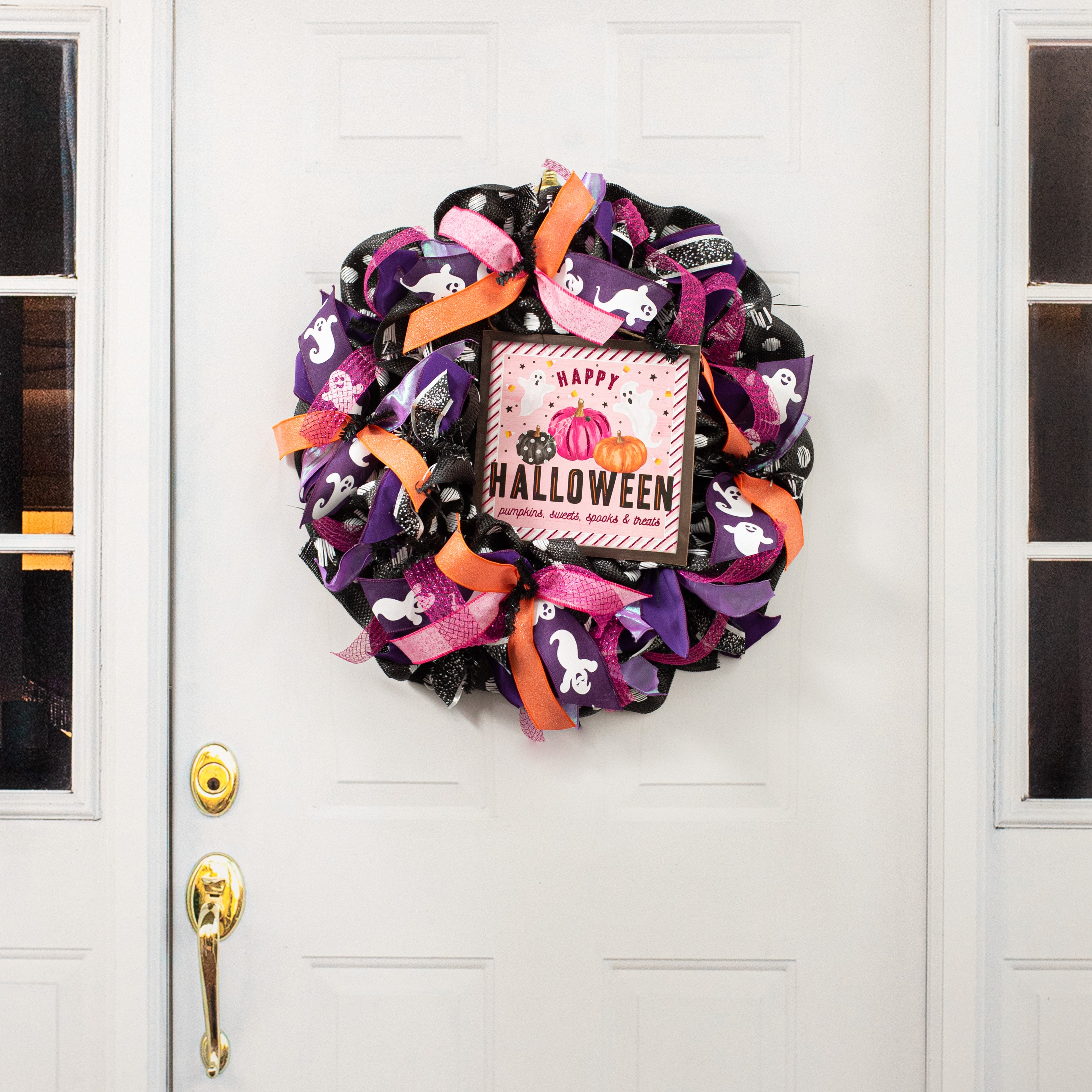 10" Square Wooden Sign: Pink, Orange, Black Happy Halloween detail photo 4