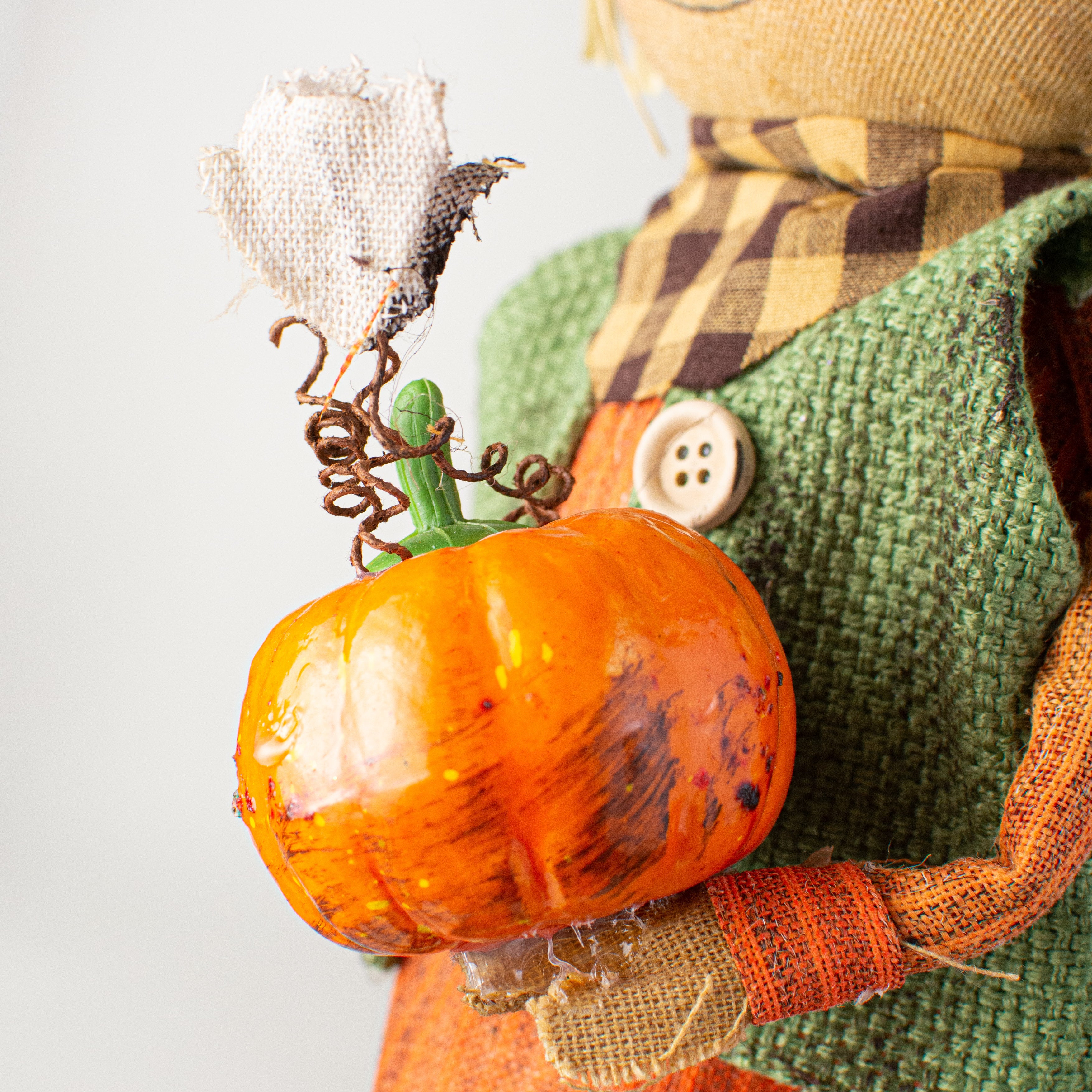 19" Standing Scarecrow Decoration: Girl detail photo 3