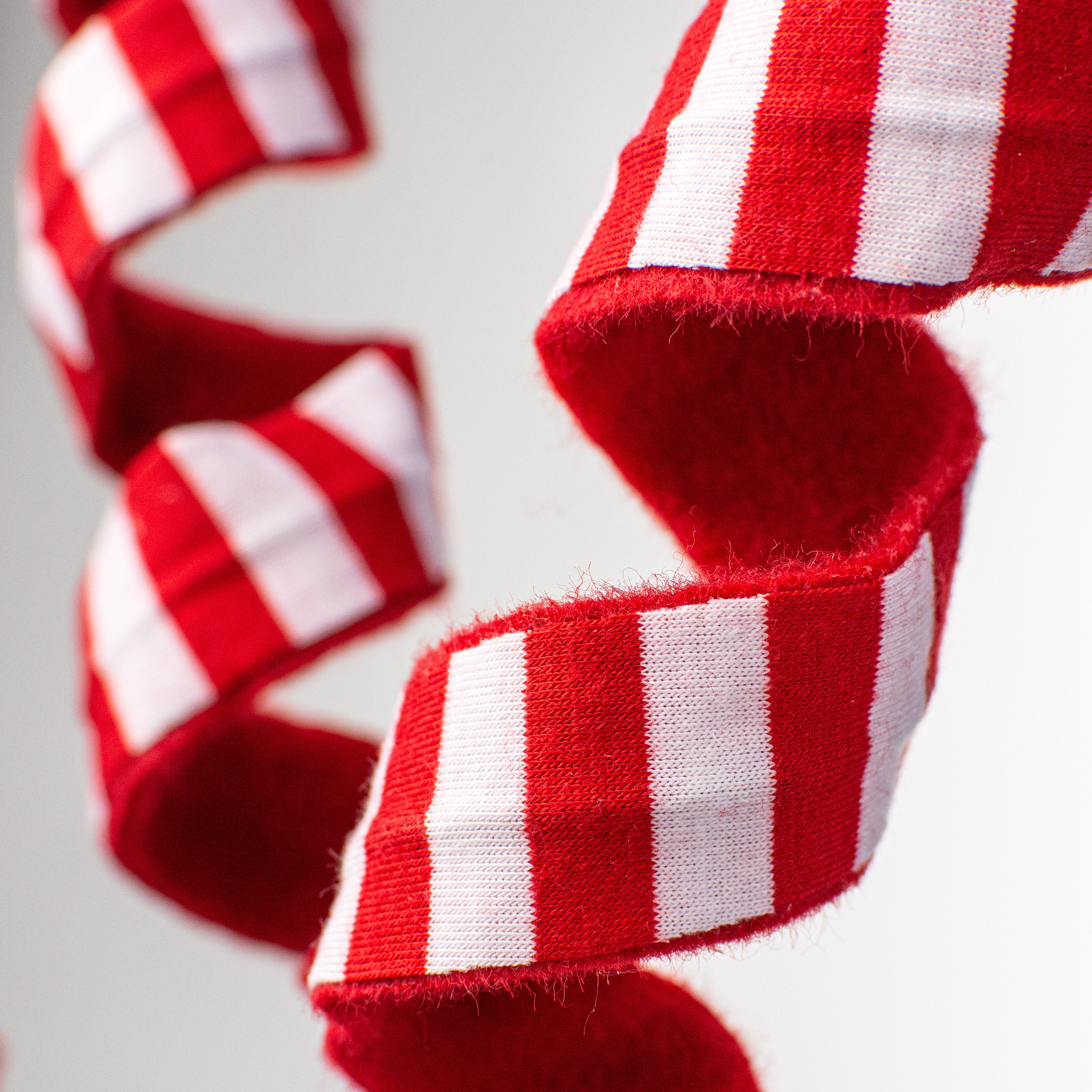 30" Double Sided Stripe Felt Frizzy Curly Spray: Peppermint Lifestyle Photo