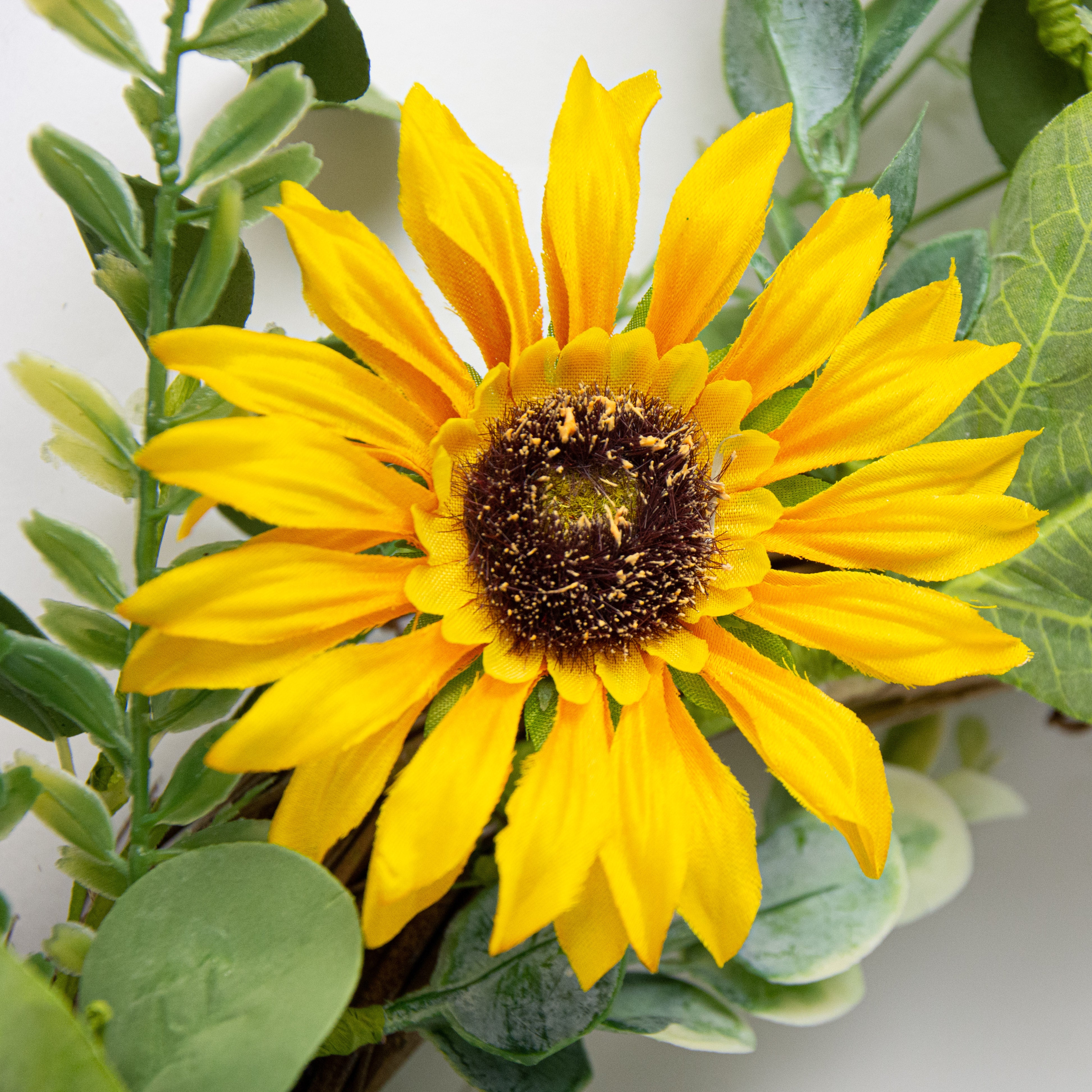 24" Sunflower Mixed Wreath detail photo 5