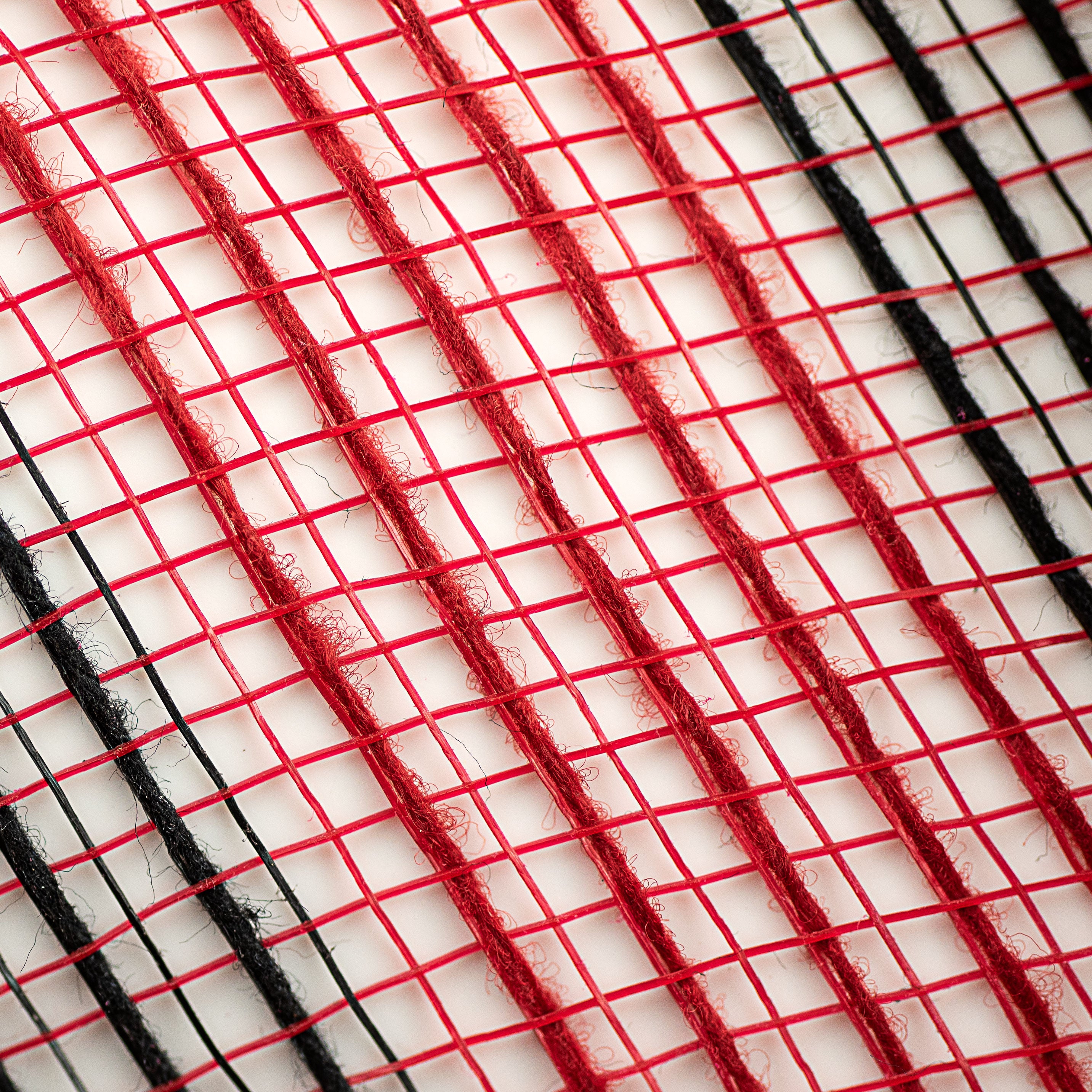10" Thin Stripe Fabric Mesh: Red & Black detail photo 3