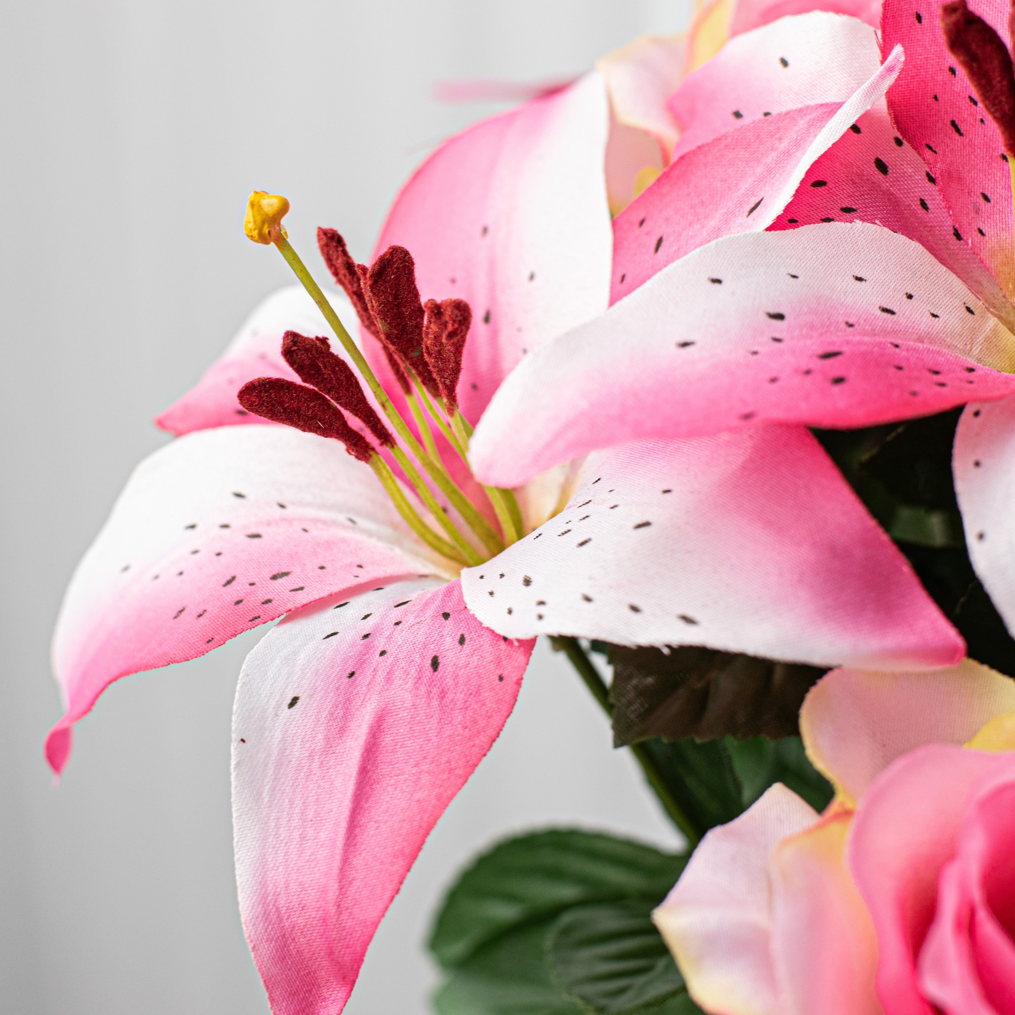 22" Tiger Lily, Rose, Peach Blossom Bush: Pink detail photo 4