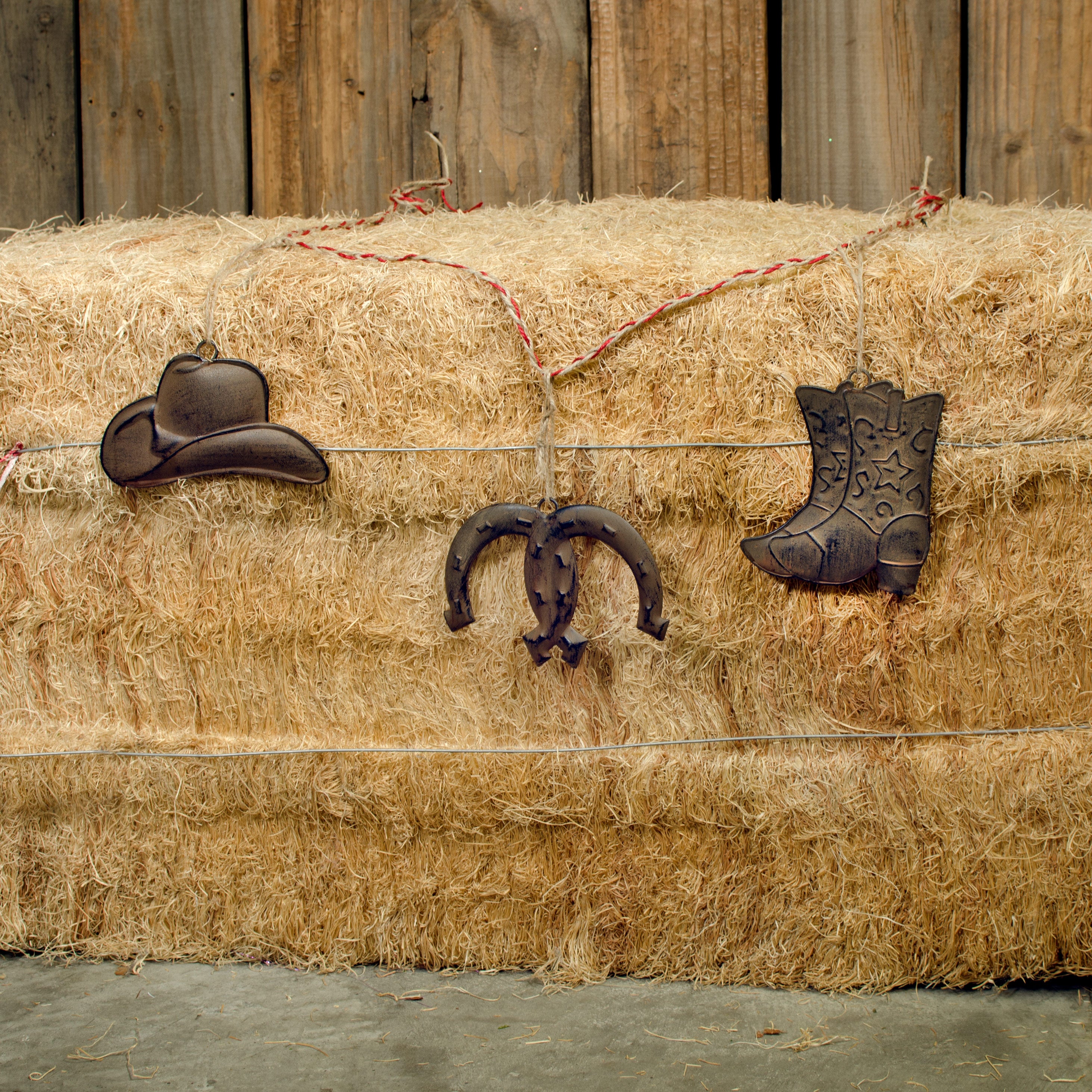 Tin Antique Rust Western Ornaments: Hat, Boot & Horseshoe (3) detail photo 3