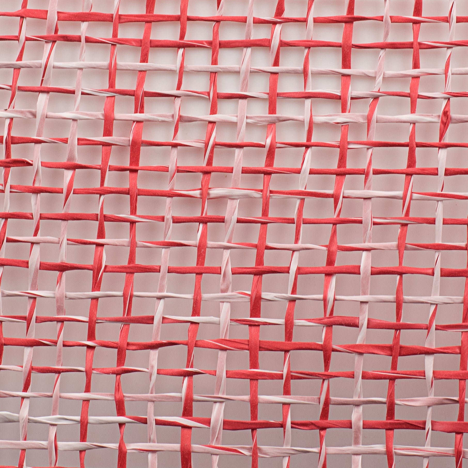 10" Two-Tone Poly Burlap Mesh: Red & White detail photo 3