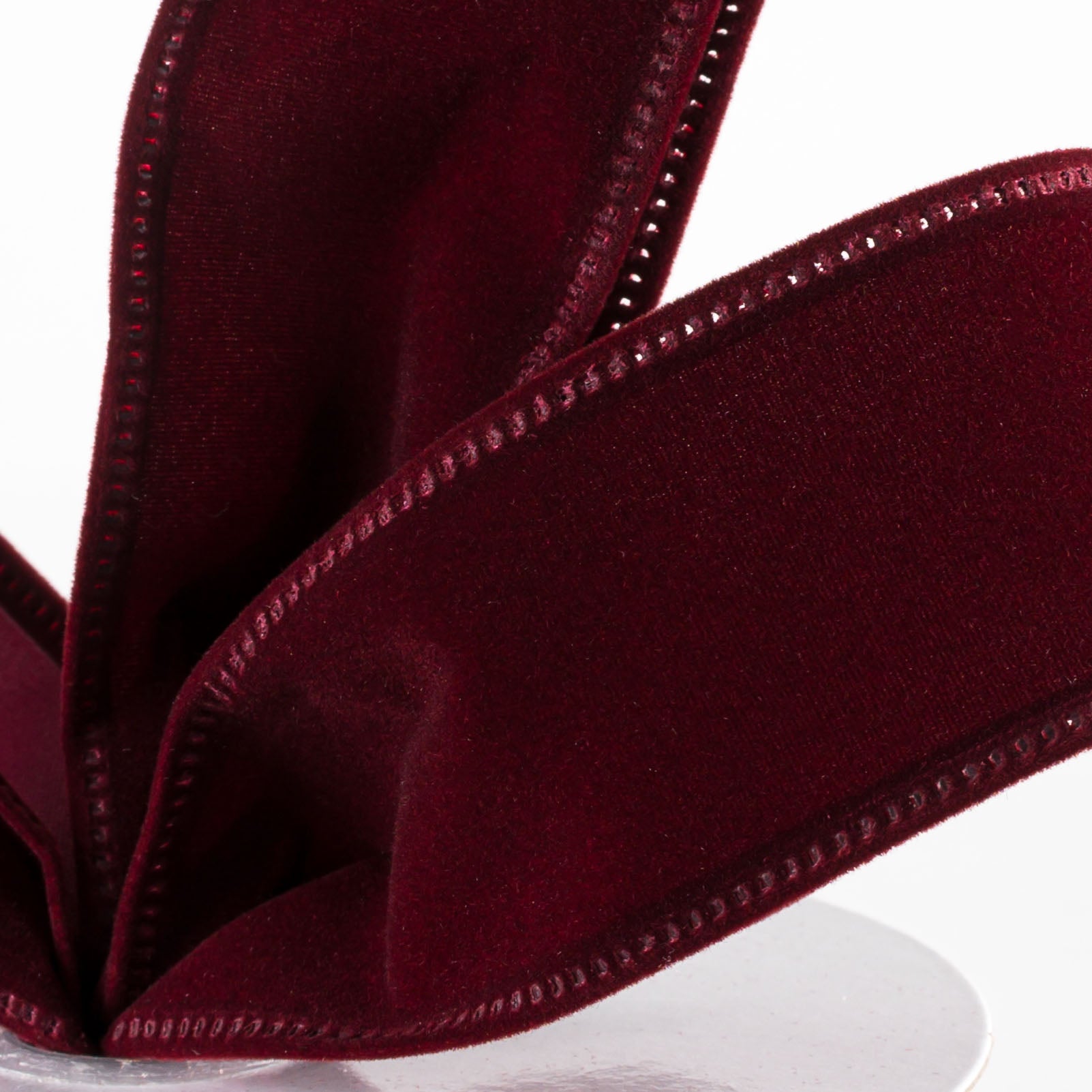 1.5" Value Velvet Ribbon: Burgundy Red (10 Yards) detail photo 3