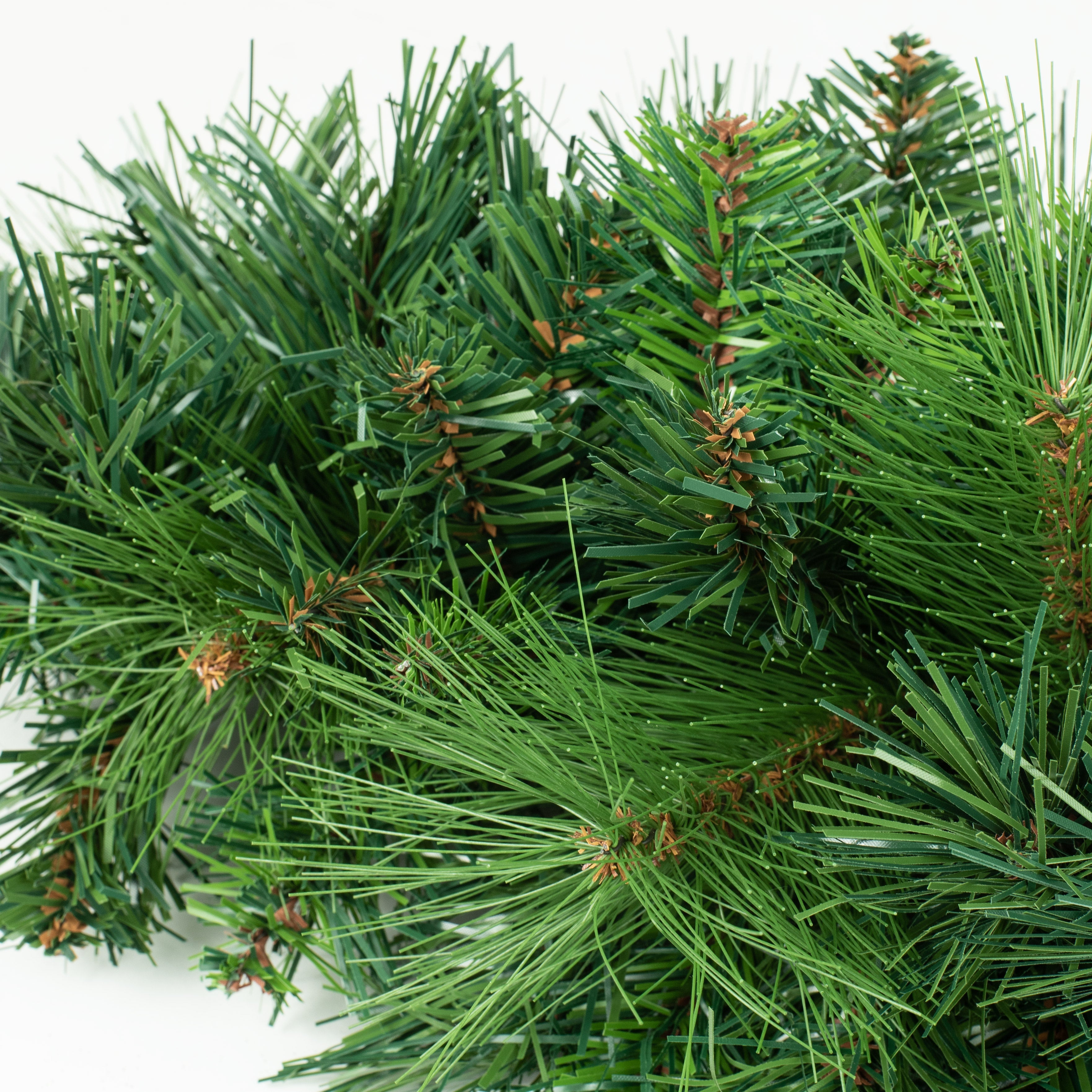 30" Vermont Pine Swag detail photo 3