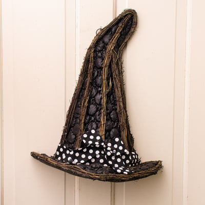 18" Witch Hat Grapevine Hanger Lifestyle Photo