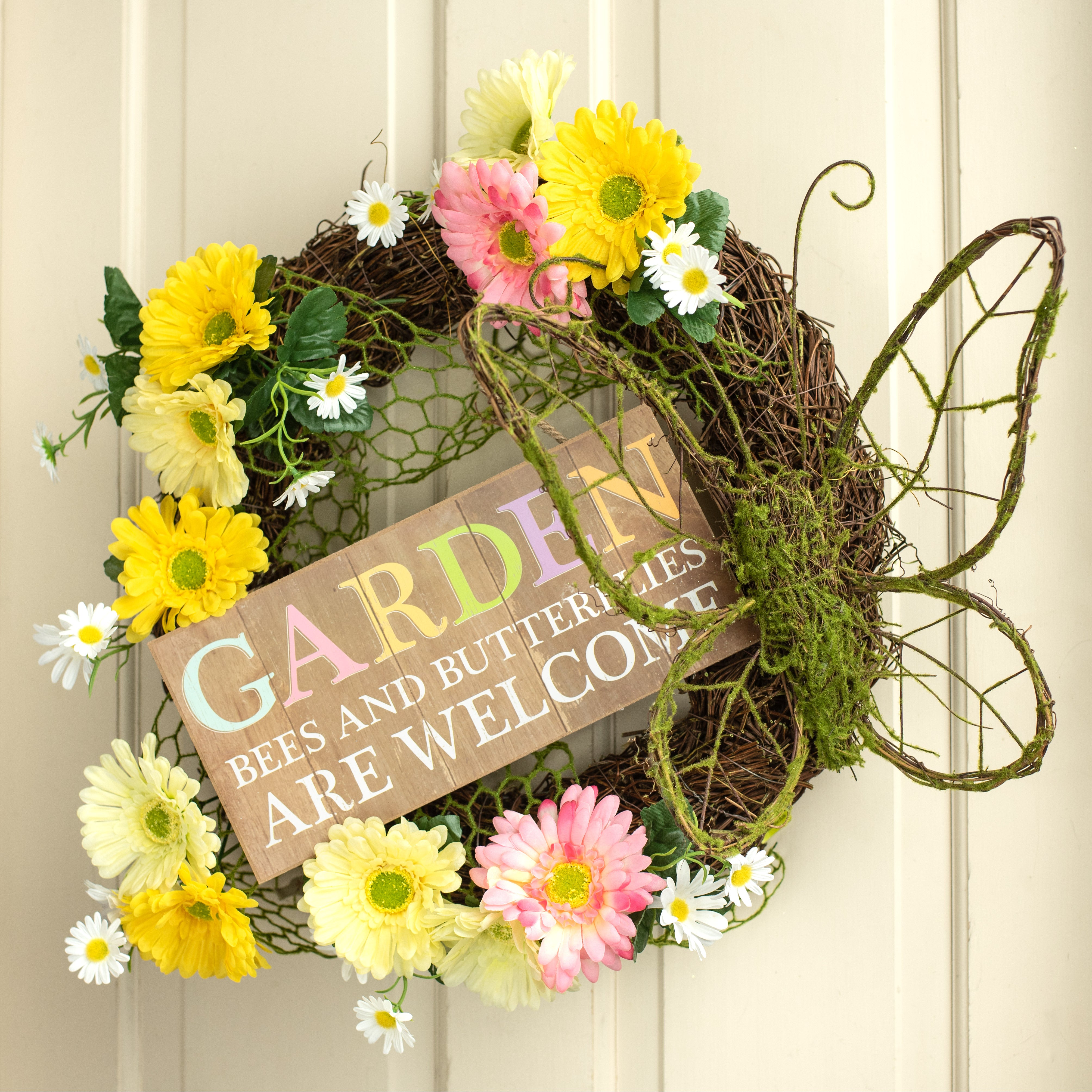 12" Wooden Sign: Garden Welcome Lifestyle Photo