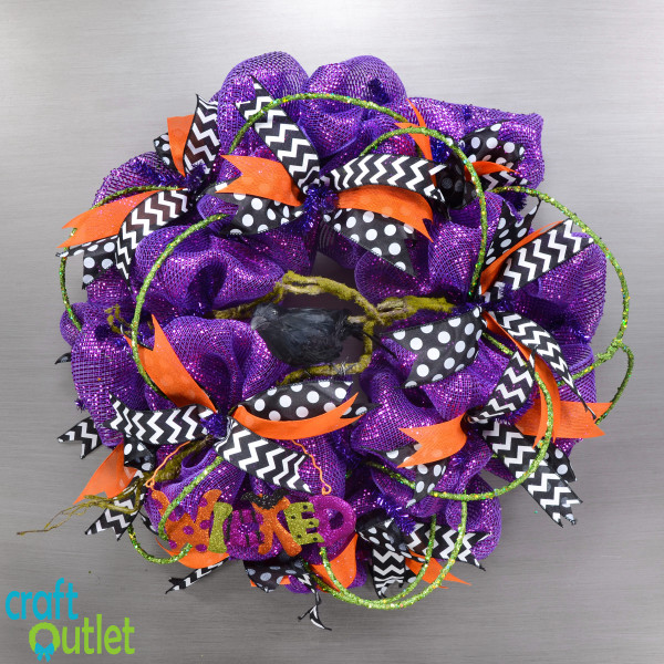 Create your own Wicked Halloween Wreath – Craft Outlet / inspiration