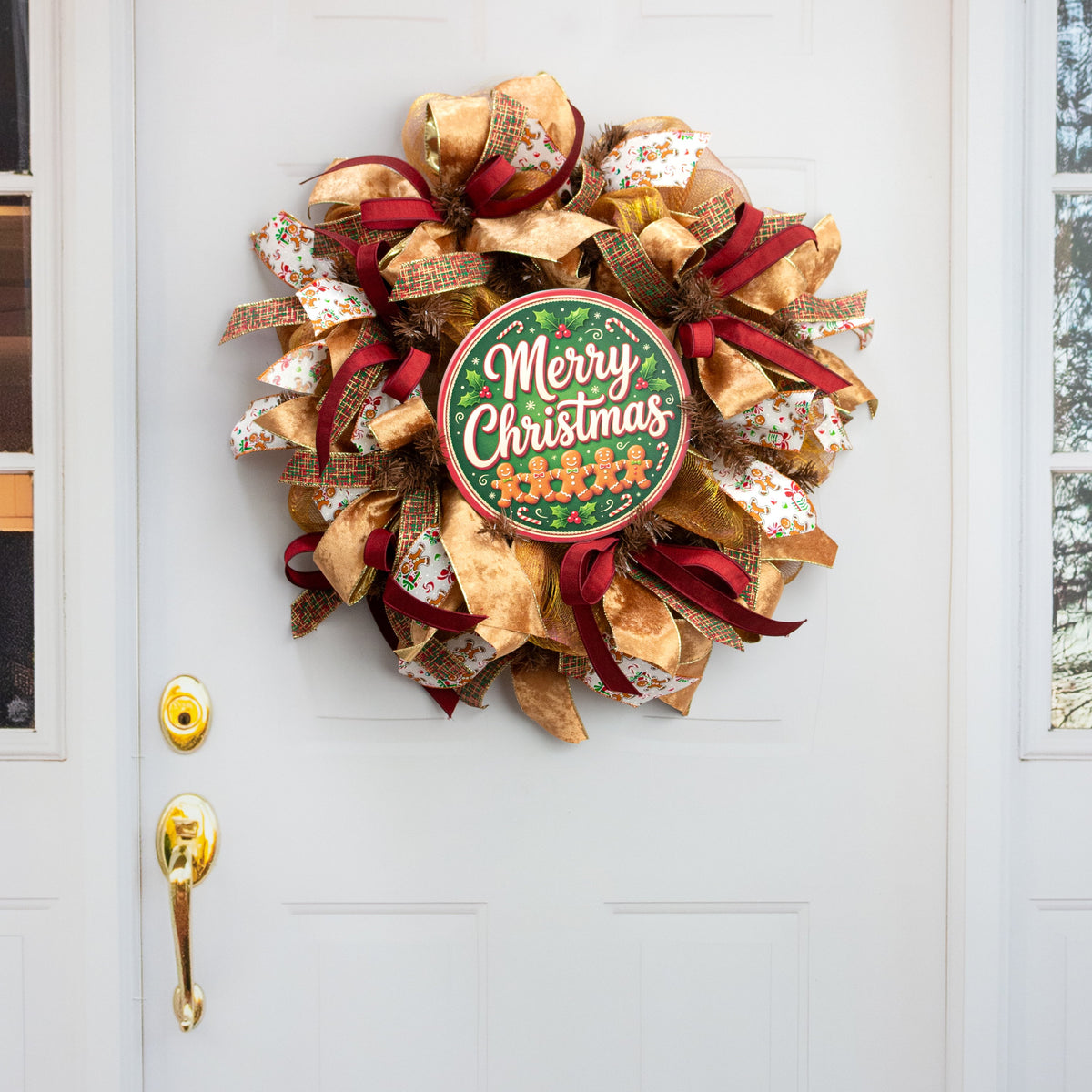 10.5" Round Waterproof Sign: Merry Christmas Gingerbread Men Row detail photo 4
