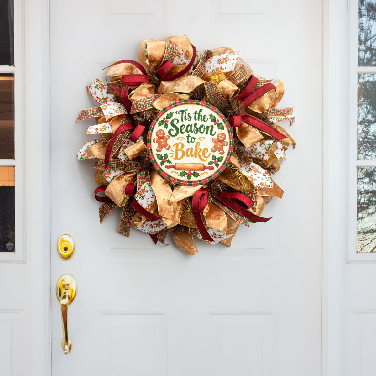 10.5" Round Waterproof Sign: Season to Bake Gingerbread Men detail photo 4