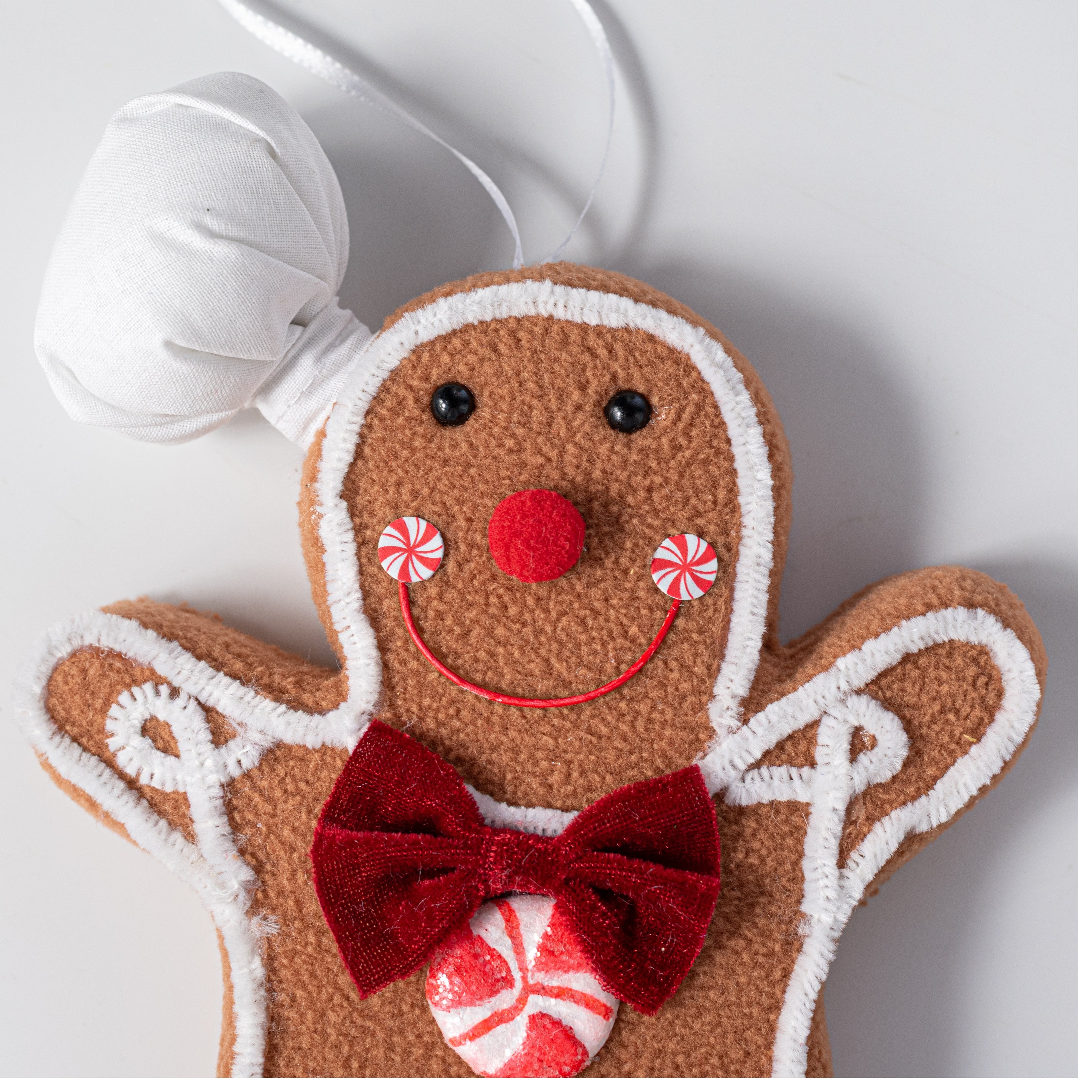 10" Gingerbread Chef Ornament detail photo 3