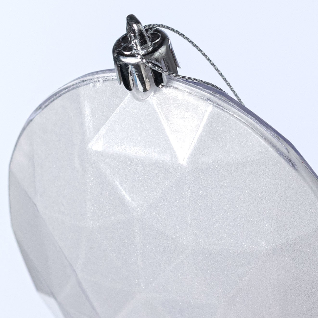 100mm Faceted Flat Round Gem Ornament: Glitter Inside White detail photo 3