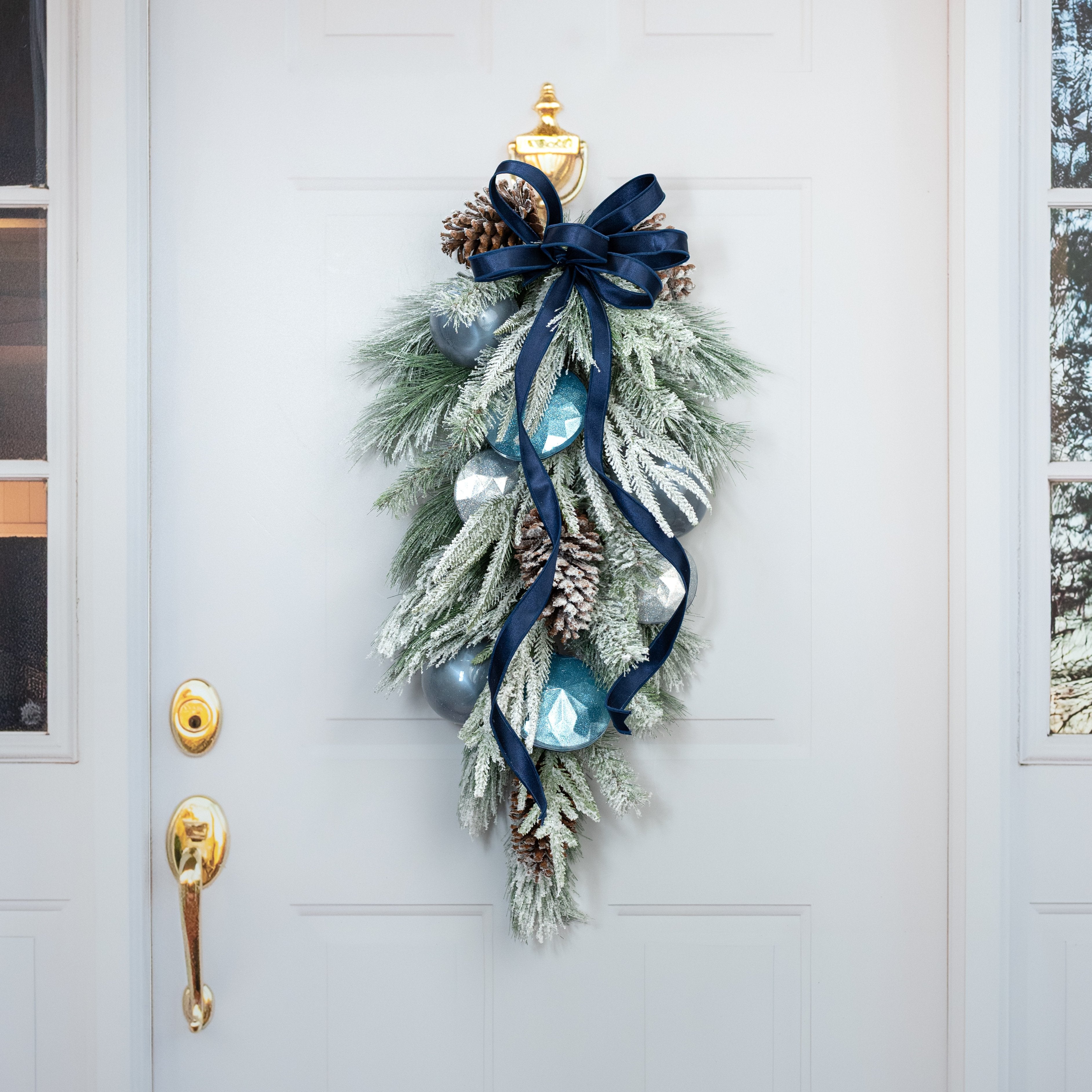 100mm Lacquered Glass-Look Shatterproof Ornament: Grey detail photo 4