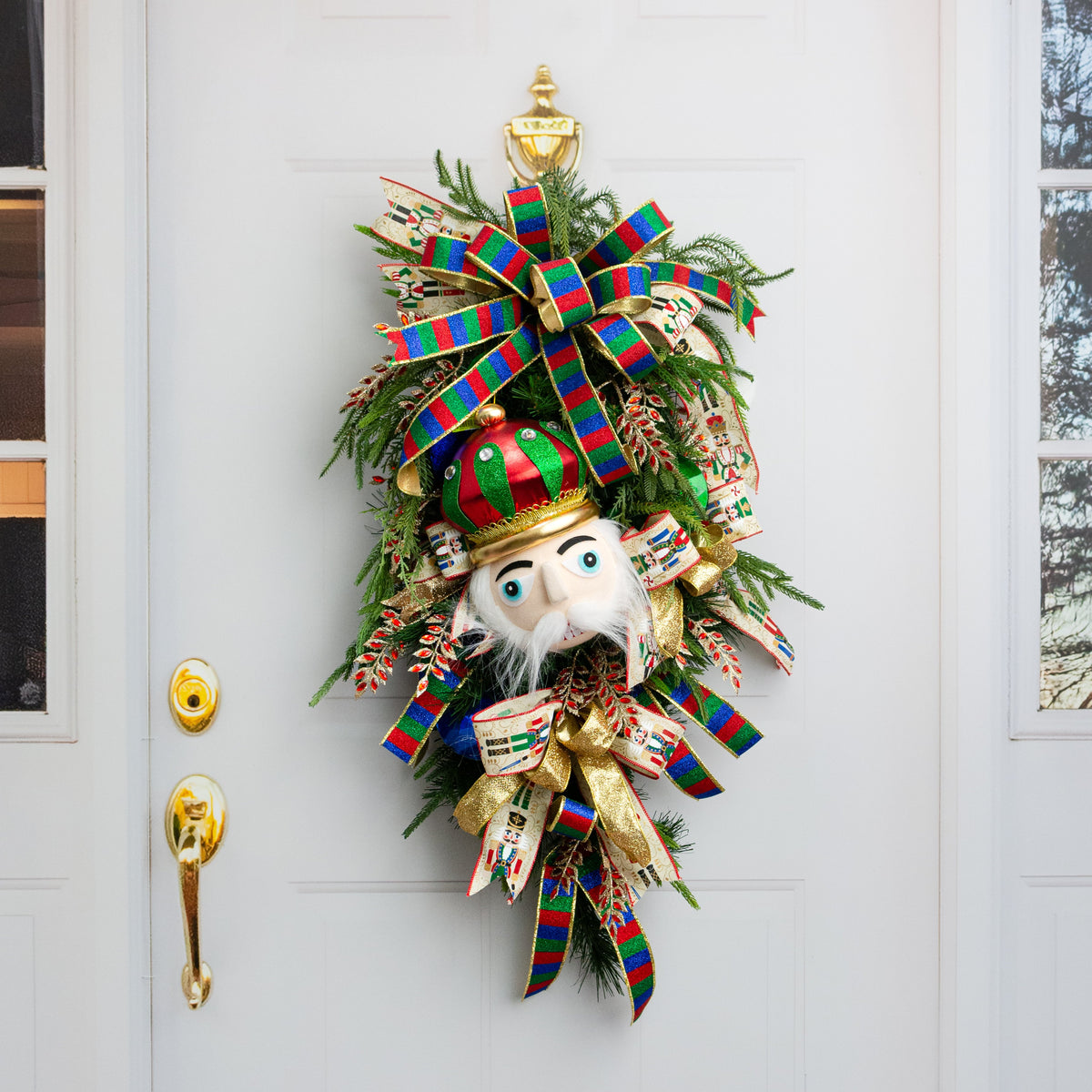 11" Nutcracker King Half Head Ornament: Red & Green detail photo 4