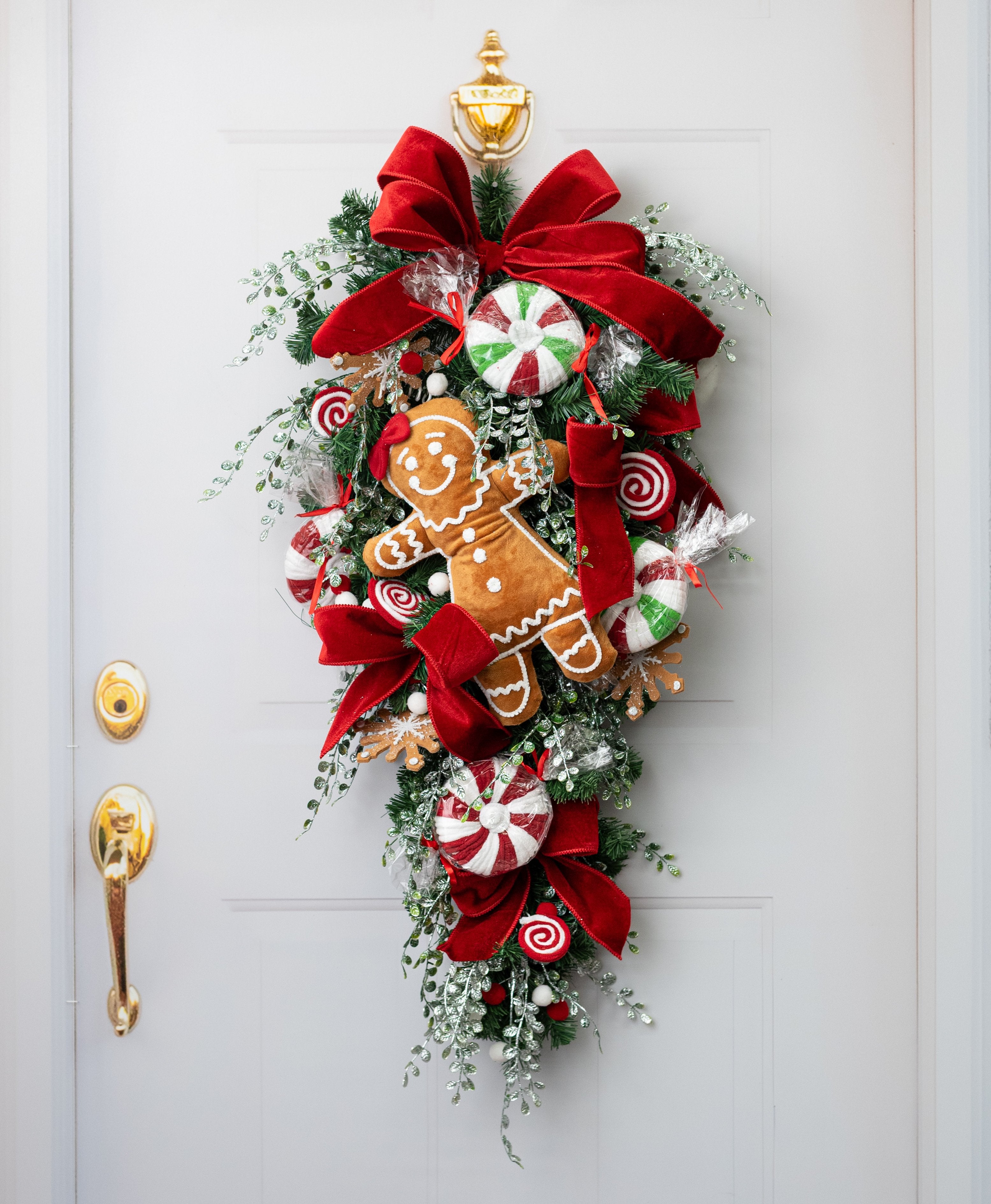 11" Wrapped Round Peppermint Candy: Red, White & Green Lifestyle Photo