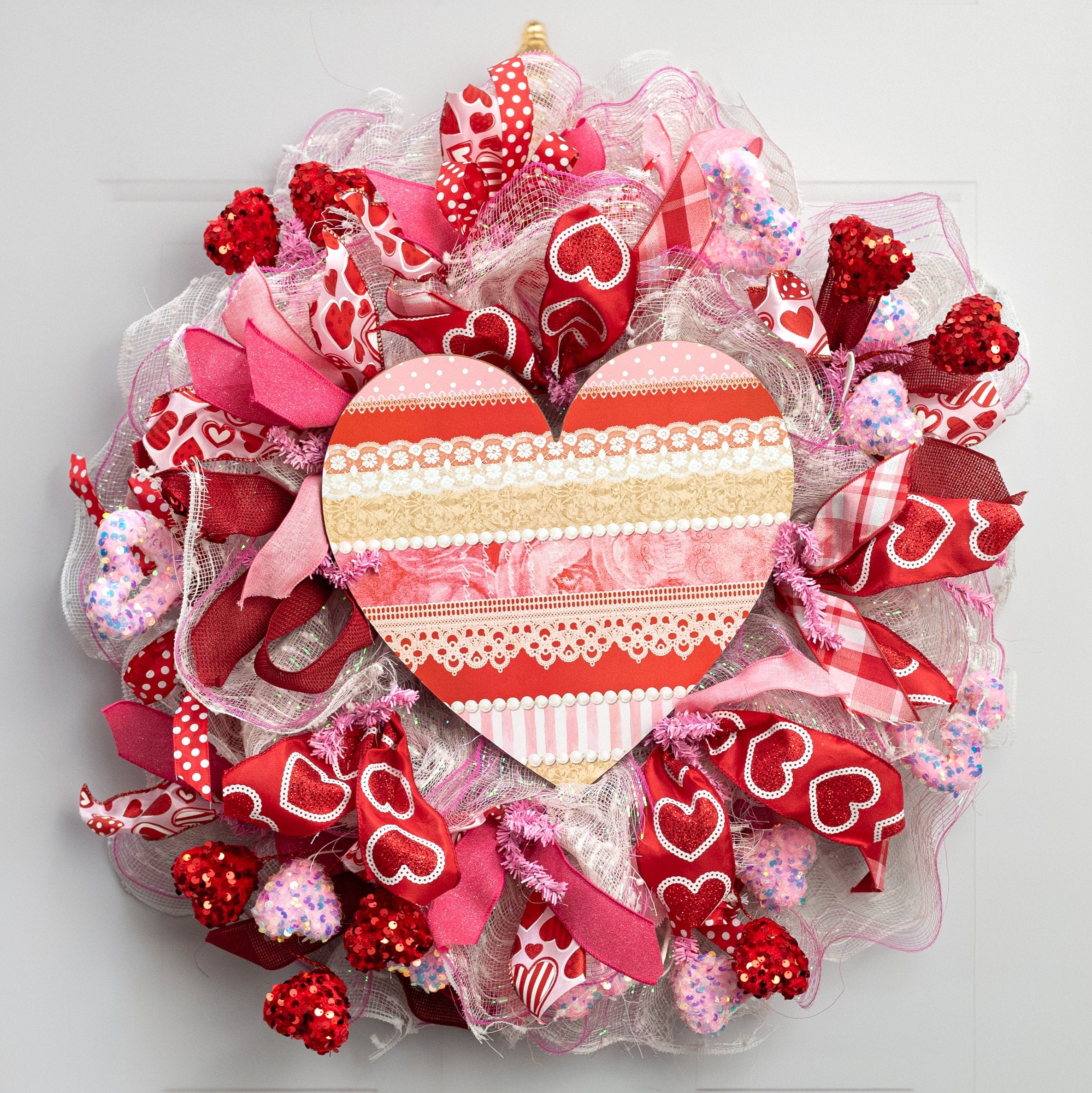12" Wooden Heart Sign: Striped Pearls & Lace Pattern Lifestyle Photo