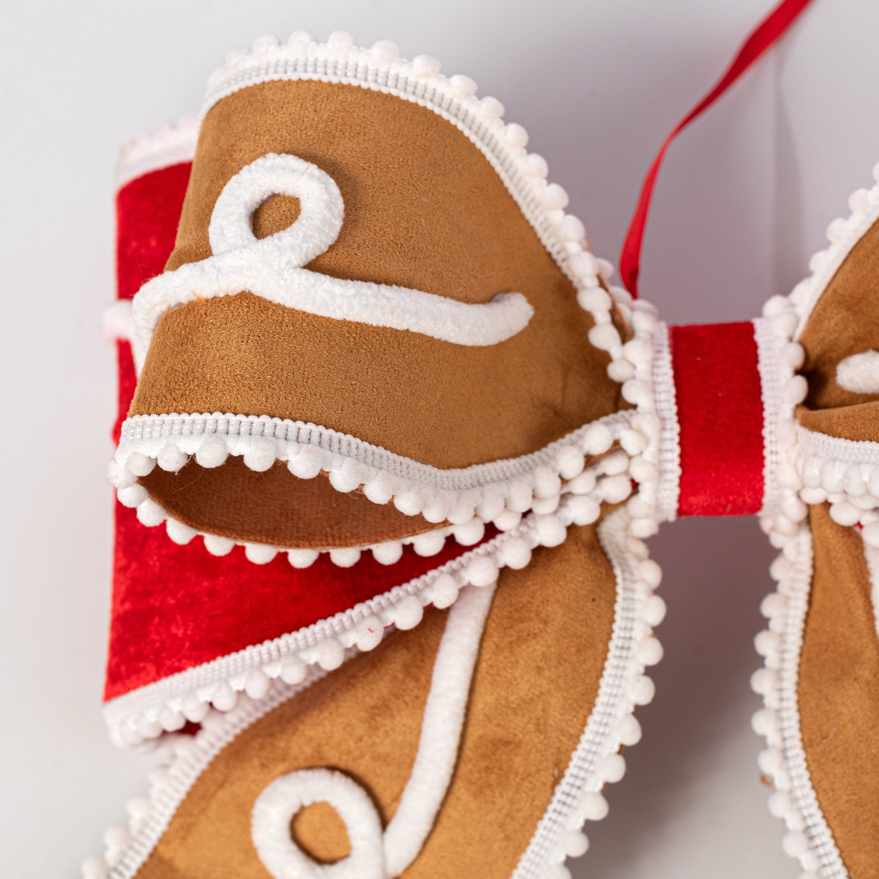 15" x 12" Pre-Made Bow: Red Gingerbread detail photo 4