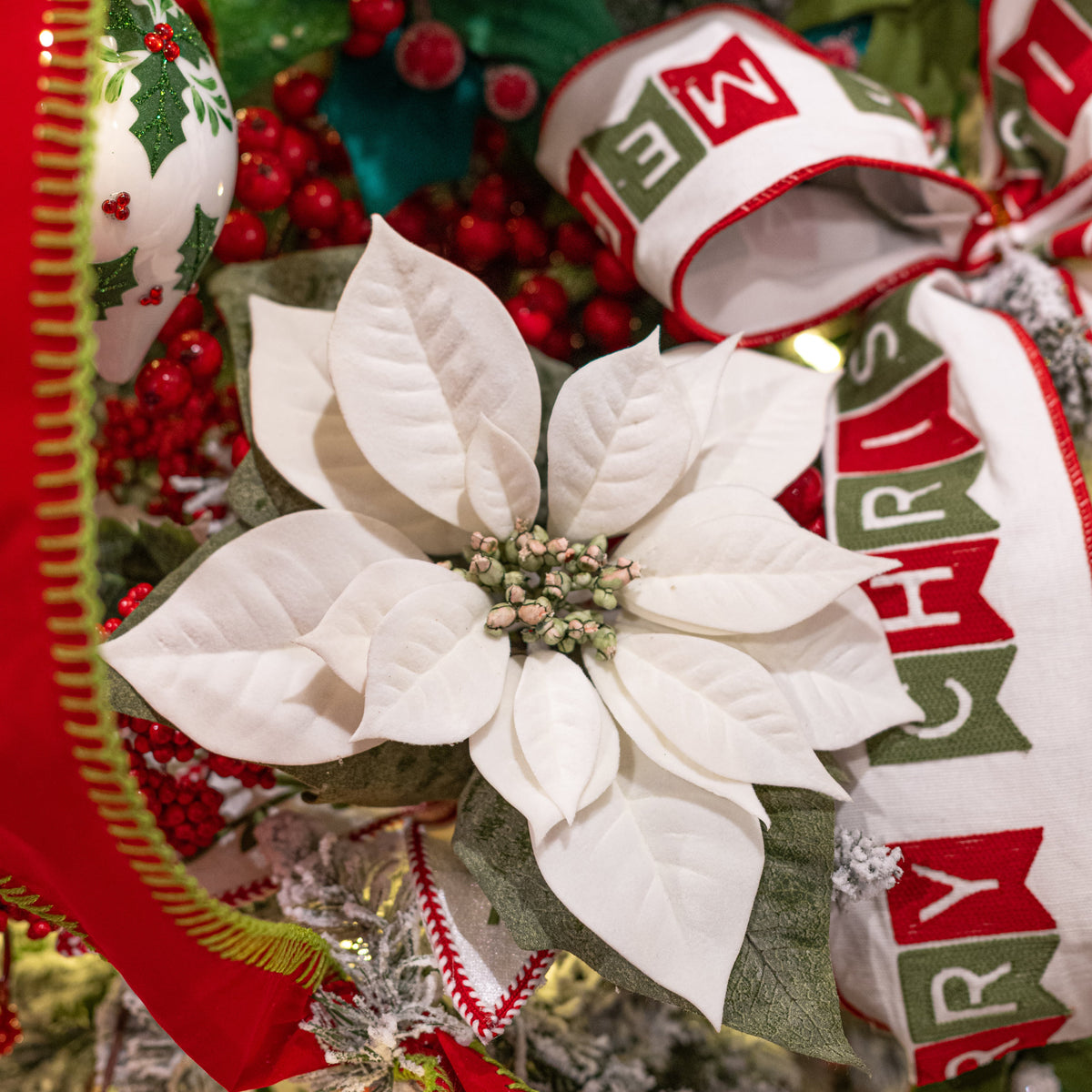 15" Deluxe Artificial Poinsettia Pick: White & Green detail photo 5