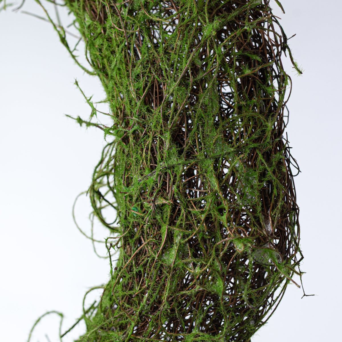 16" Vine & Moss Wreath detail photo 4