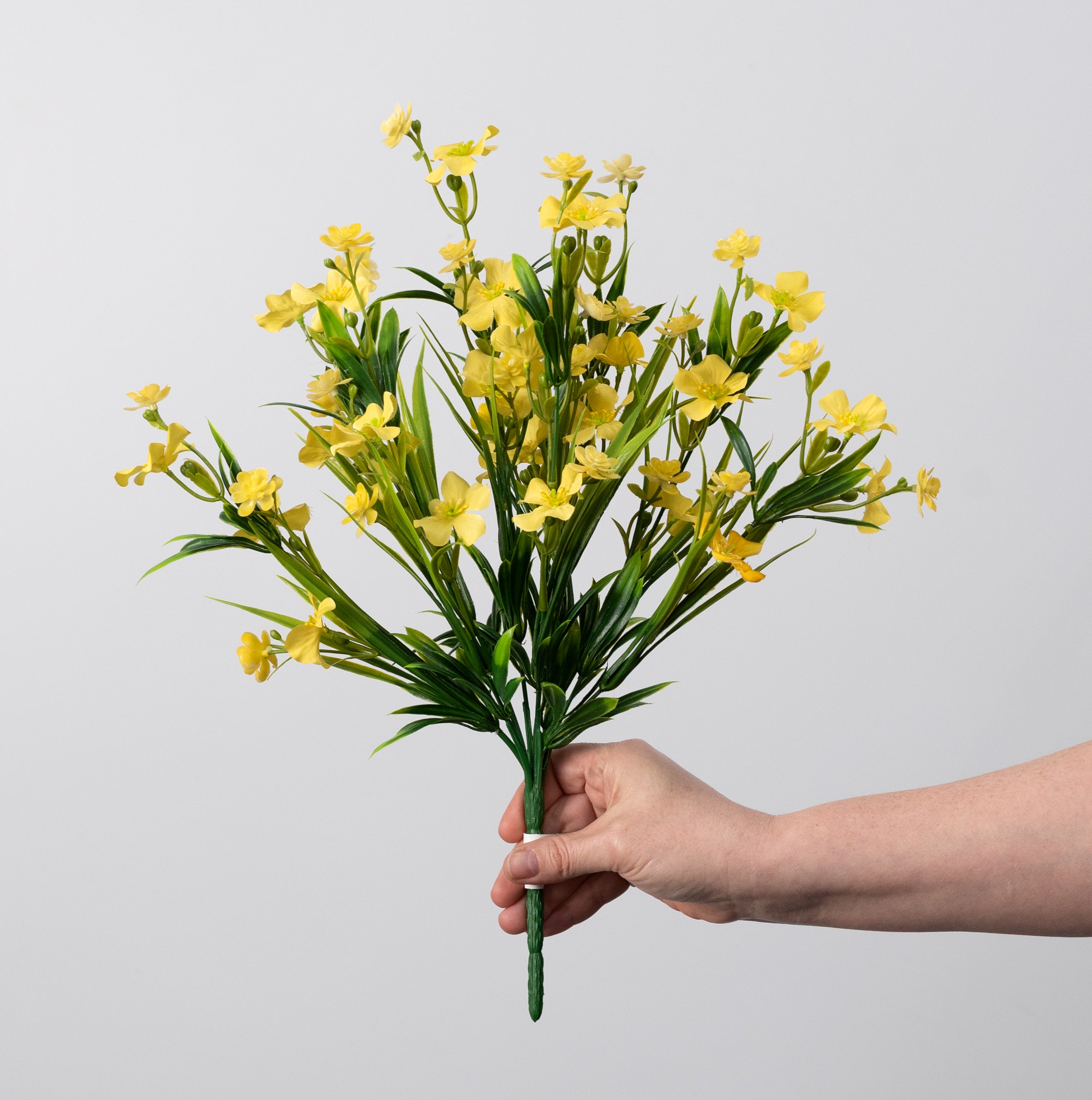 17â Wildflower Filler Bush: Yellow (9 Stem) detail photo 3
