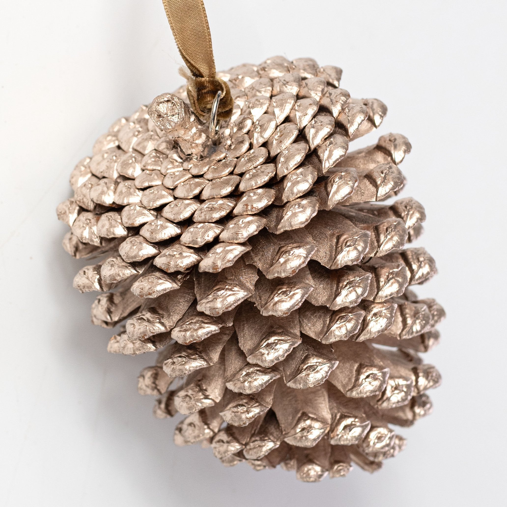 18" Hanging Pinecone Cluster: Champagne Glitter detail photo 3