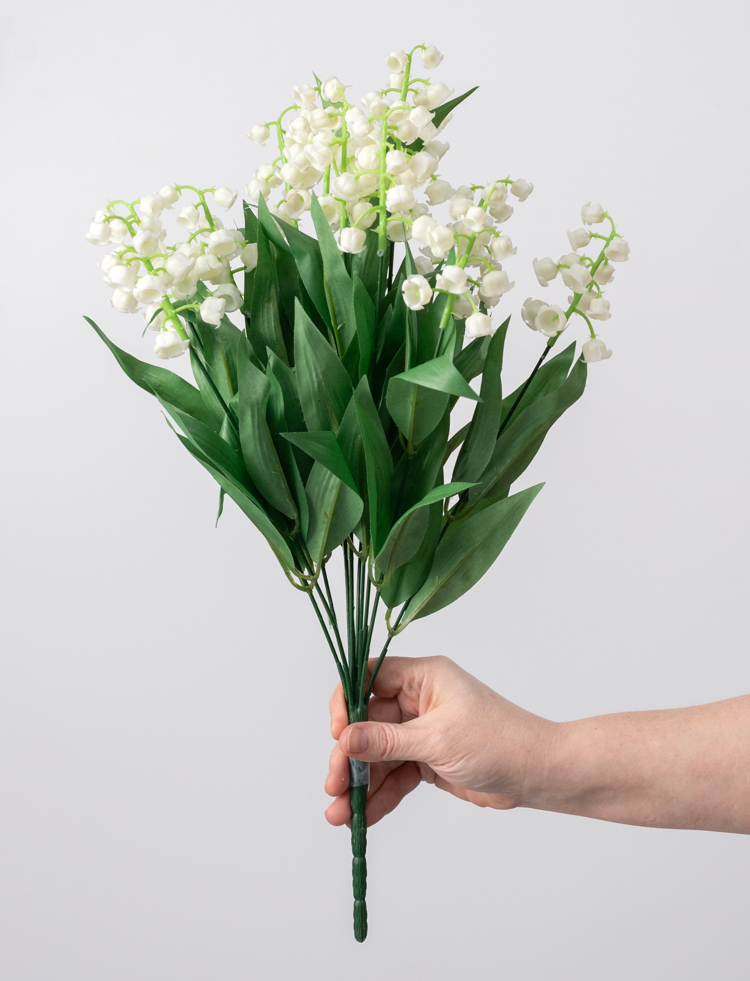 20" Plastic Lilly of the Valley Bush: Cream detail photo 3
