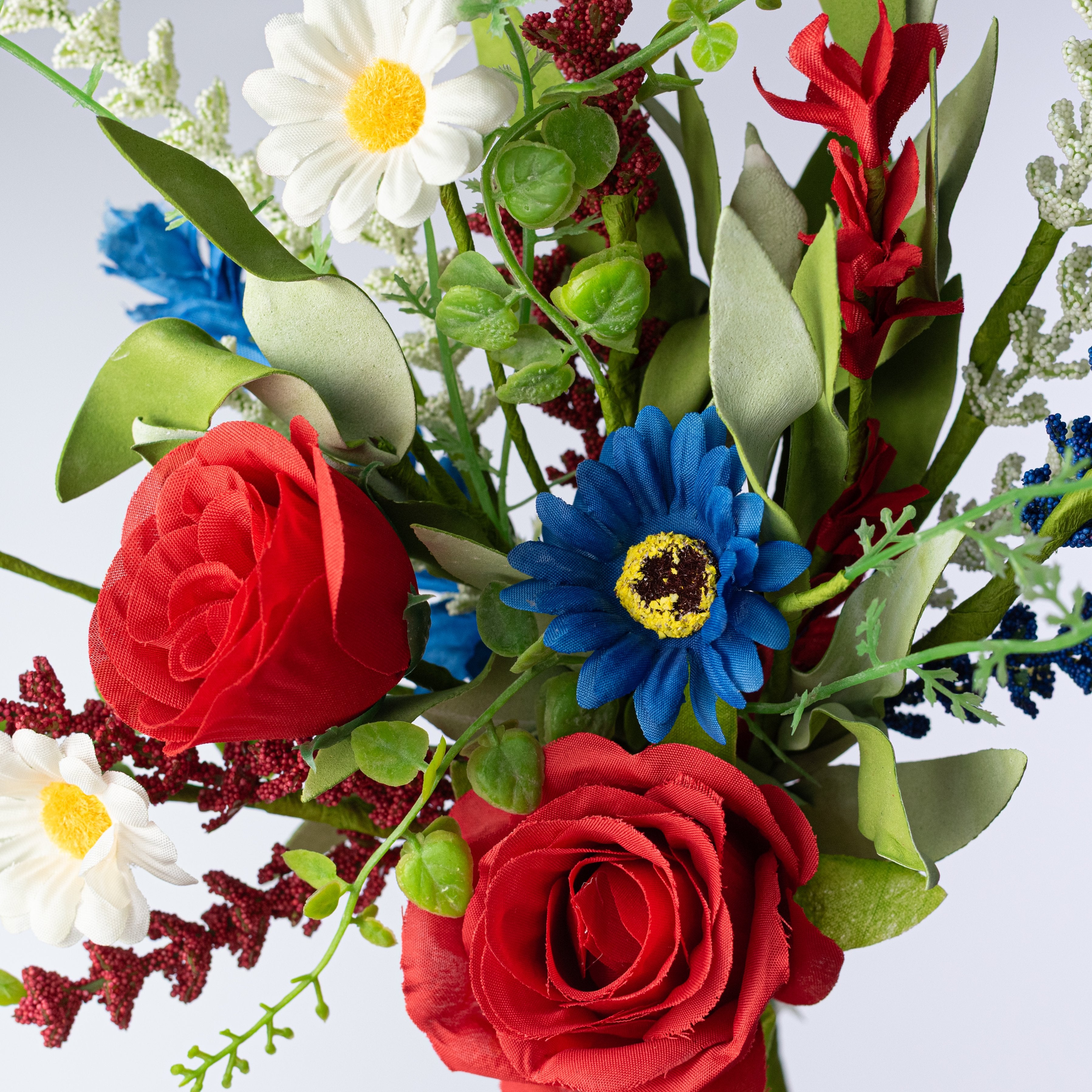 20" Roses & Daisies Filler Spray: Red, White & Blue Lifestyle Photo