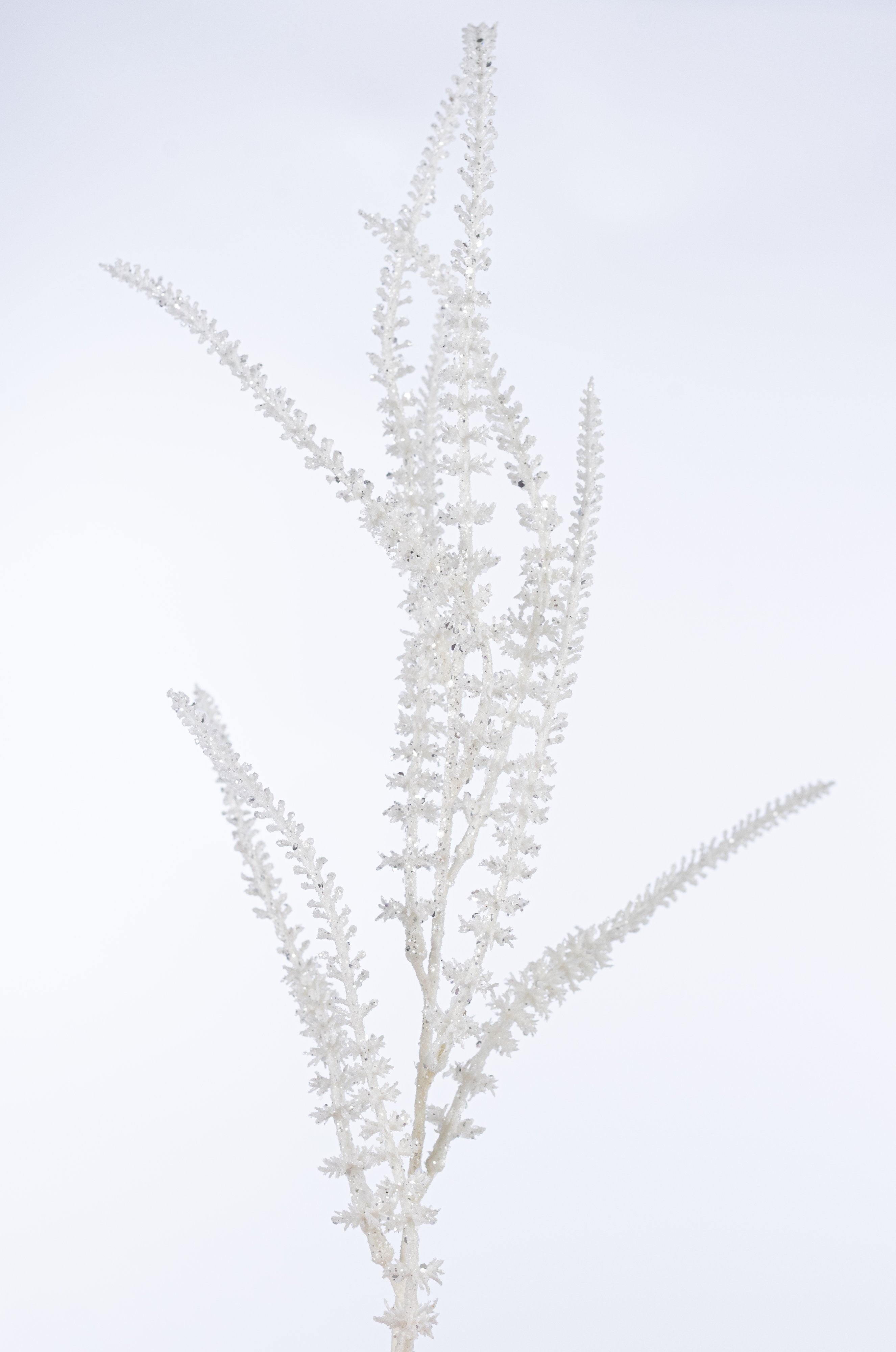 24" Artificial Lavender Bush: White (5 Stem) detail photo 4