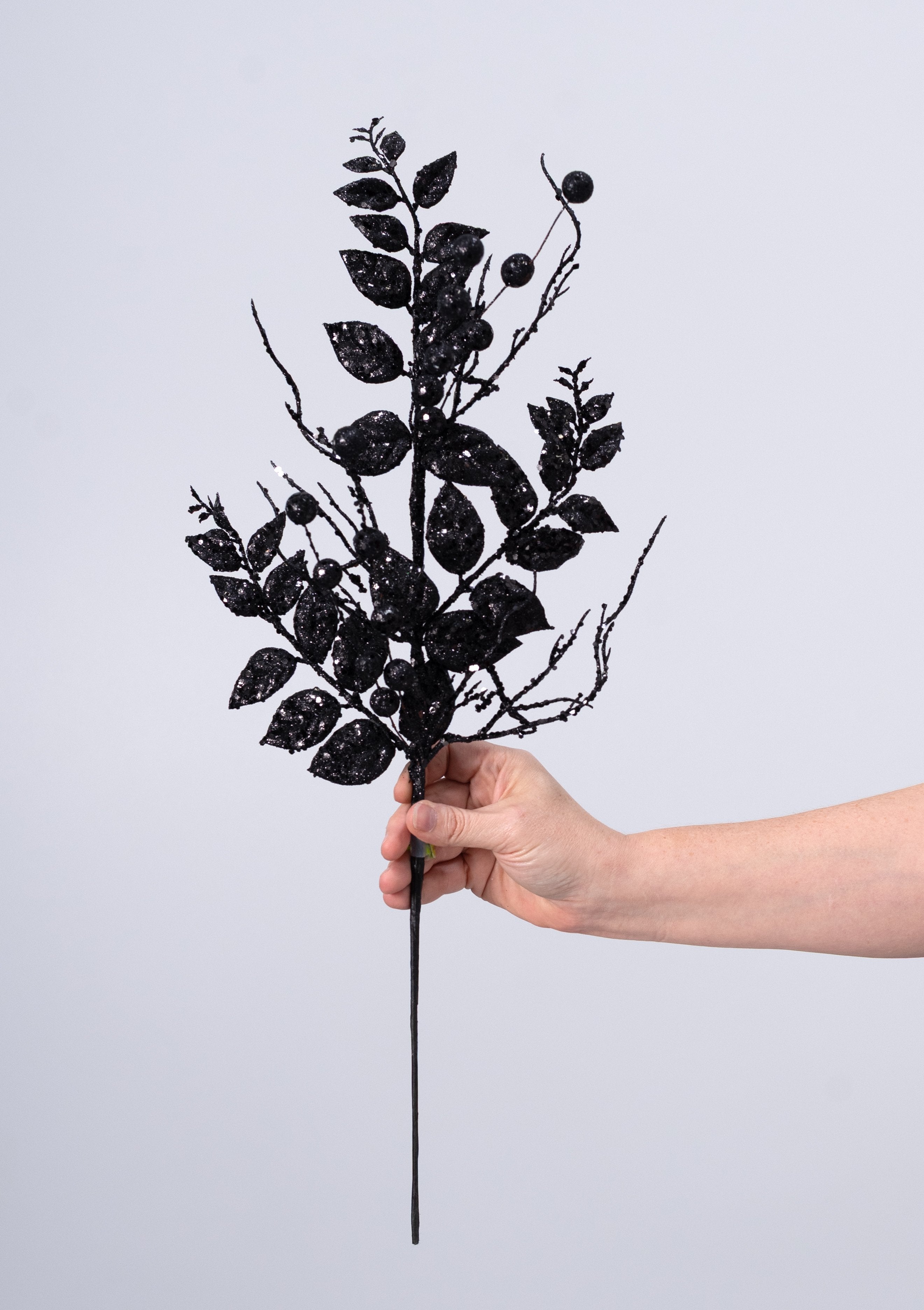 24" Glitter Leaves & Ball Spray: Black detail photo 3